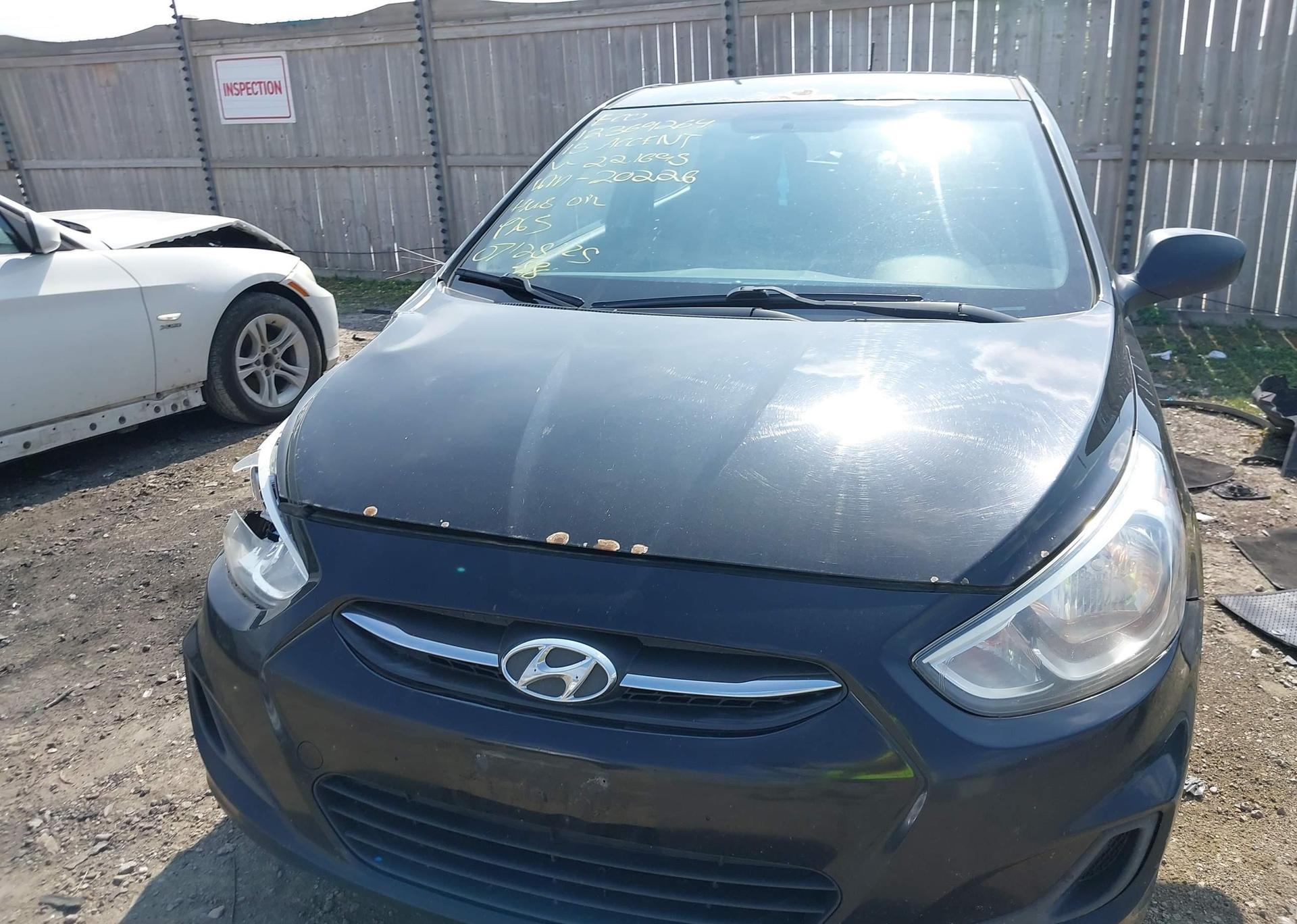 2015 HYUNDAI ACCENT LE