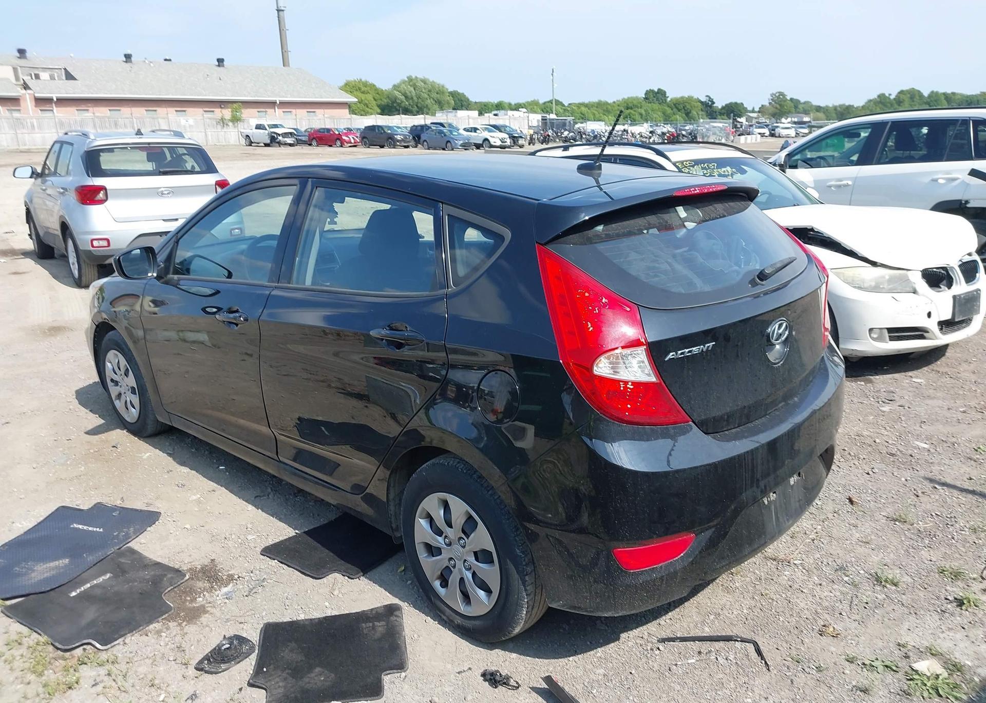 2015 HYUNDAI ACCENT LE