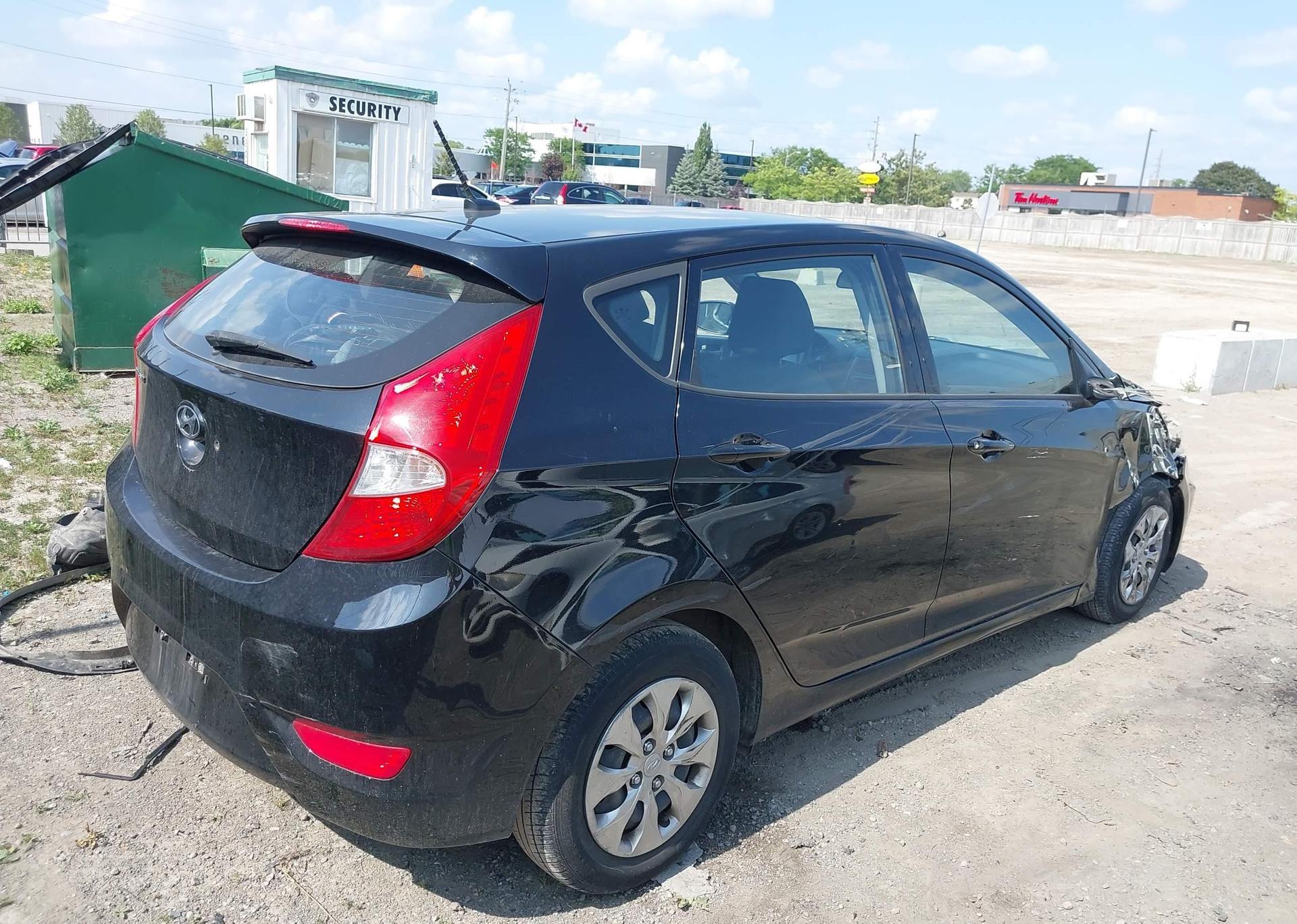 2015 HYUNDAI ACCENT LE