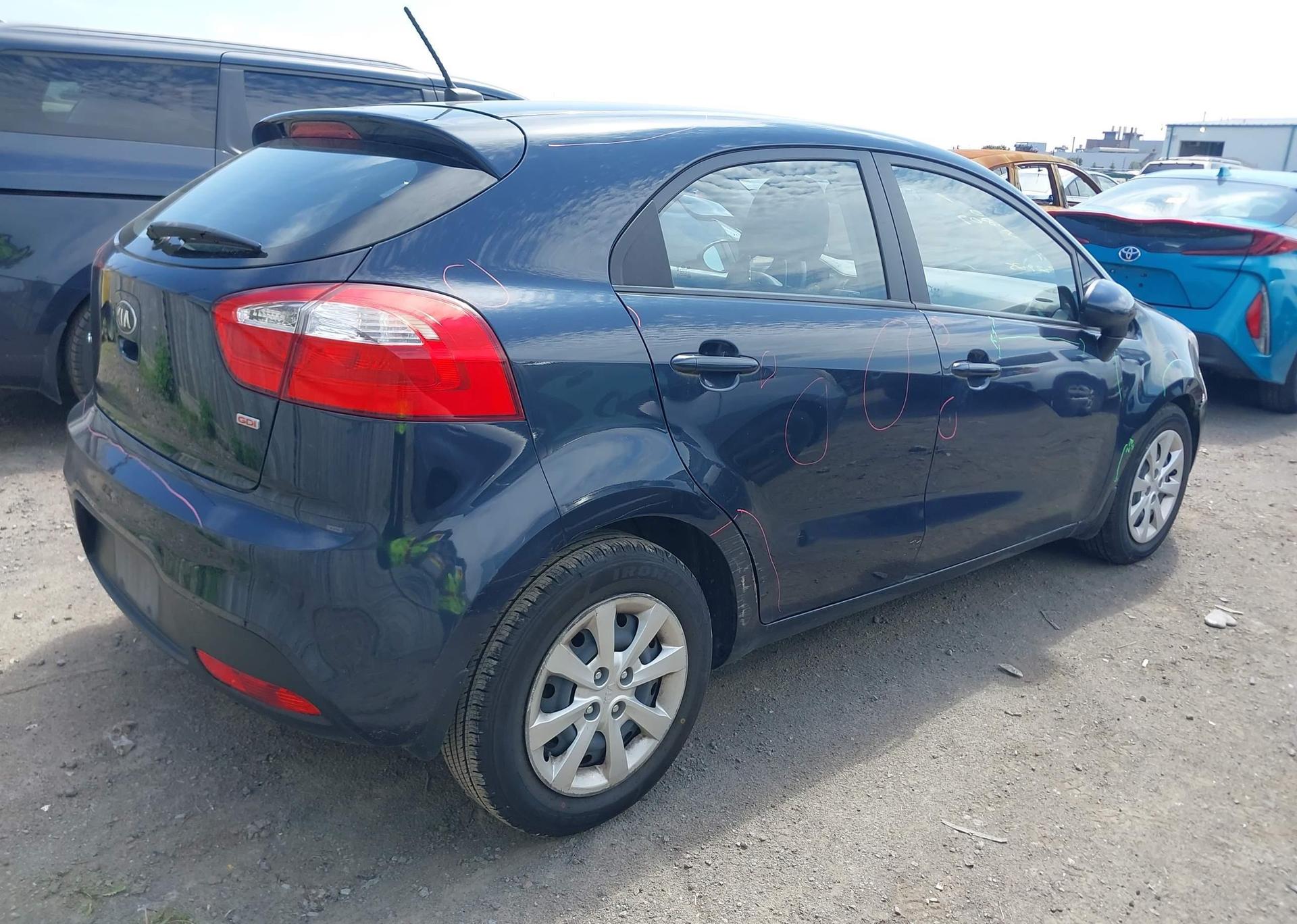 2015 KIA RIO