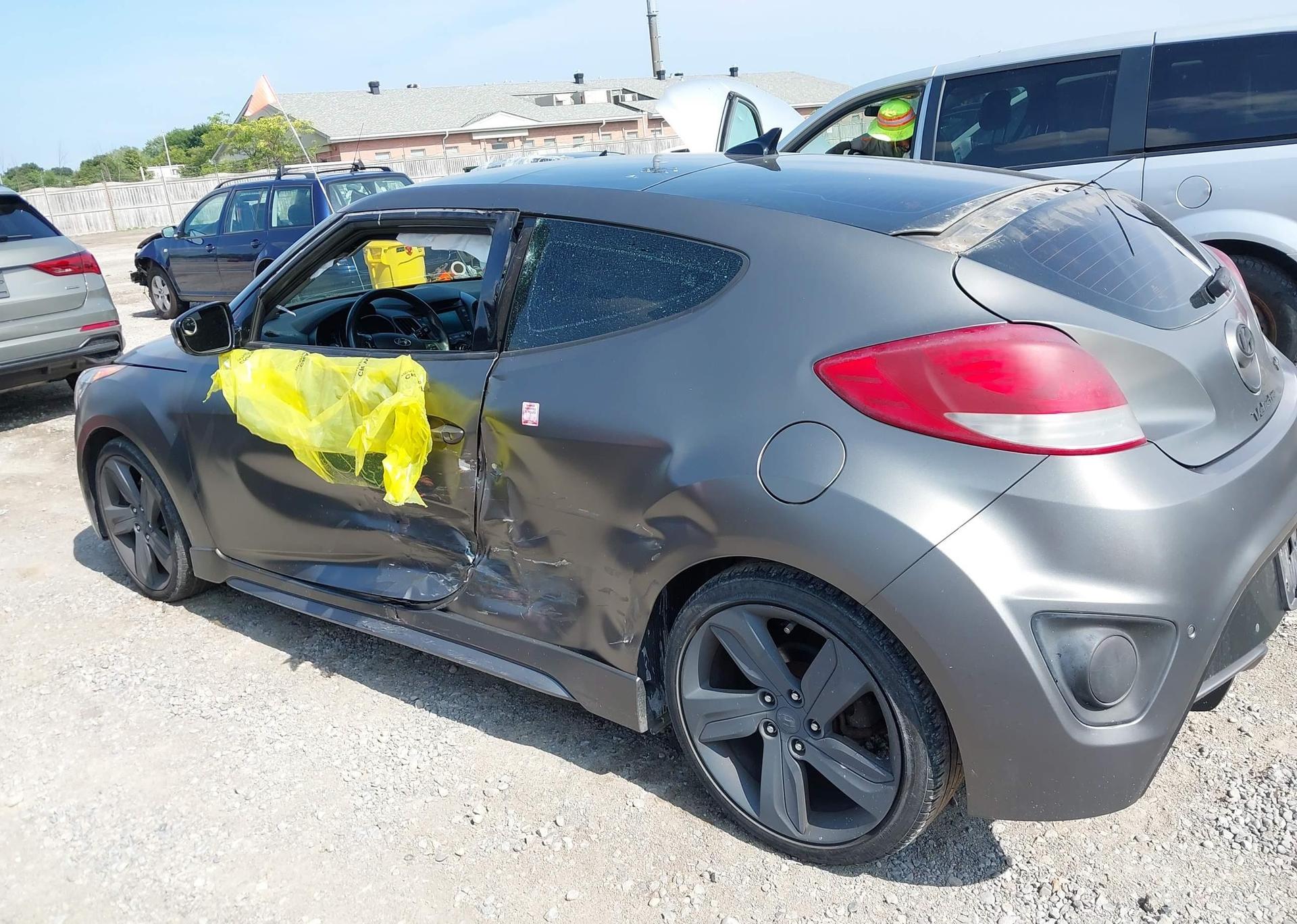 2015 HYUNDAI VELOSTER