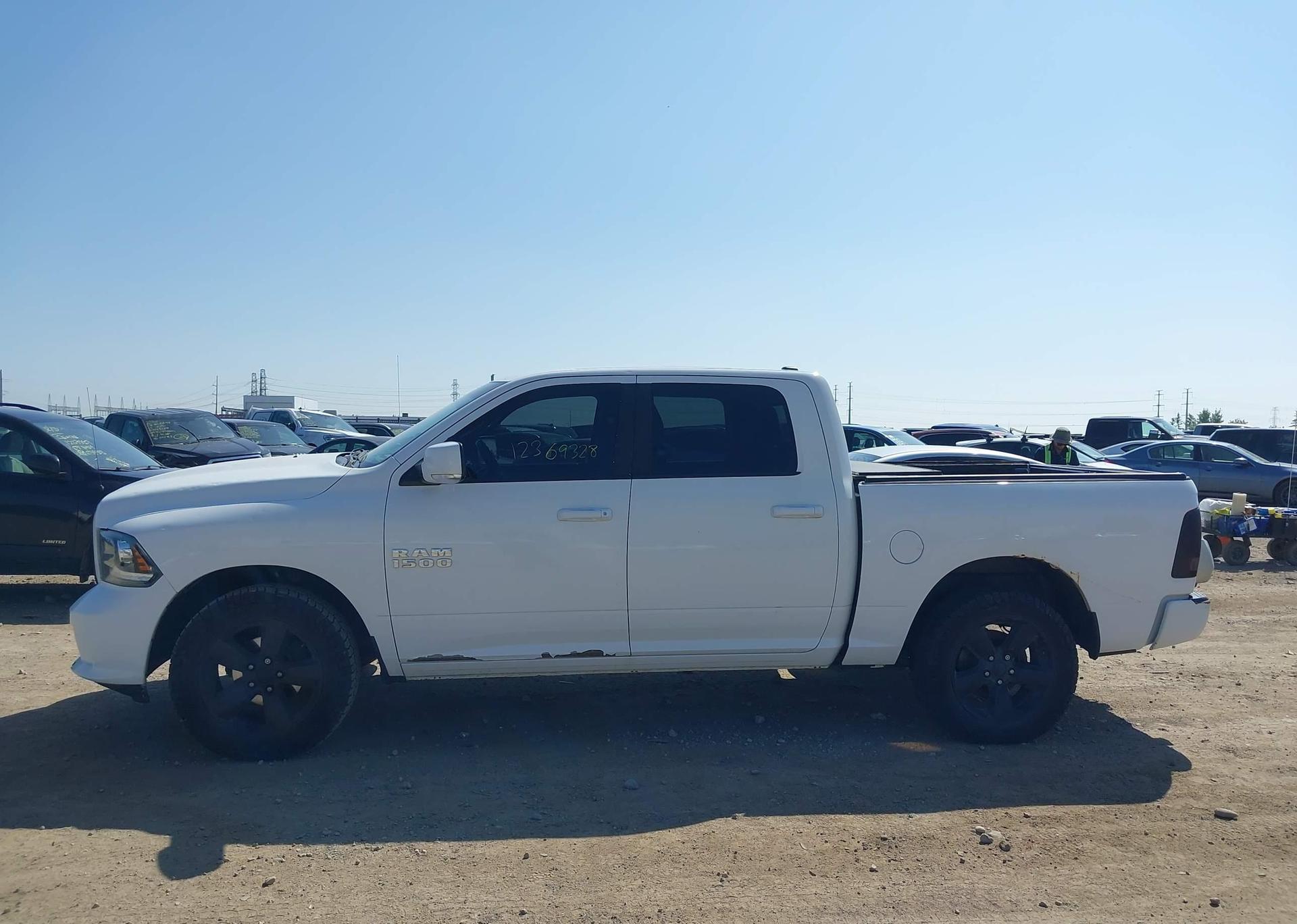 2013 RAM 1500 SPORT