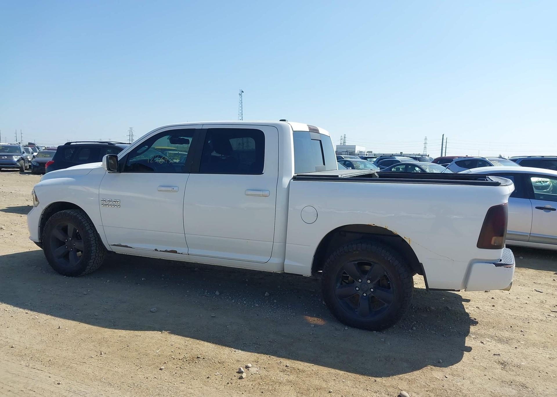 2013 RAM 1500 SPORT