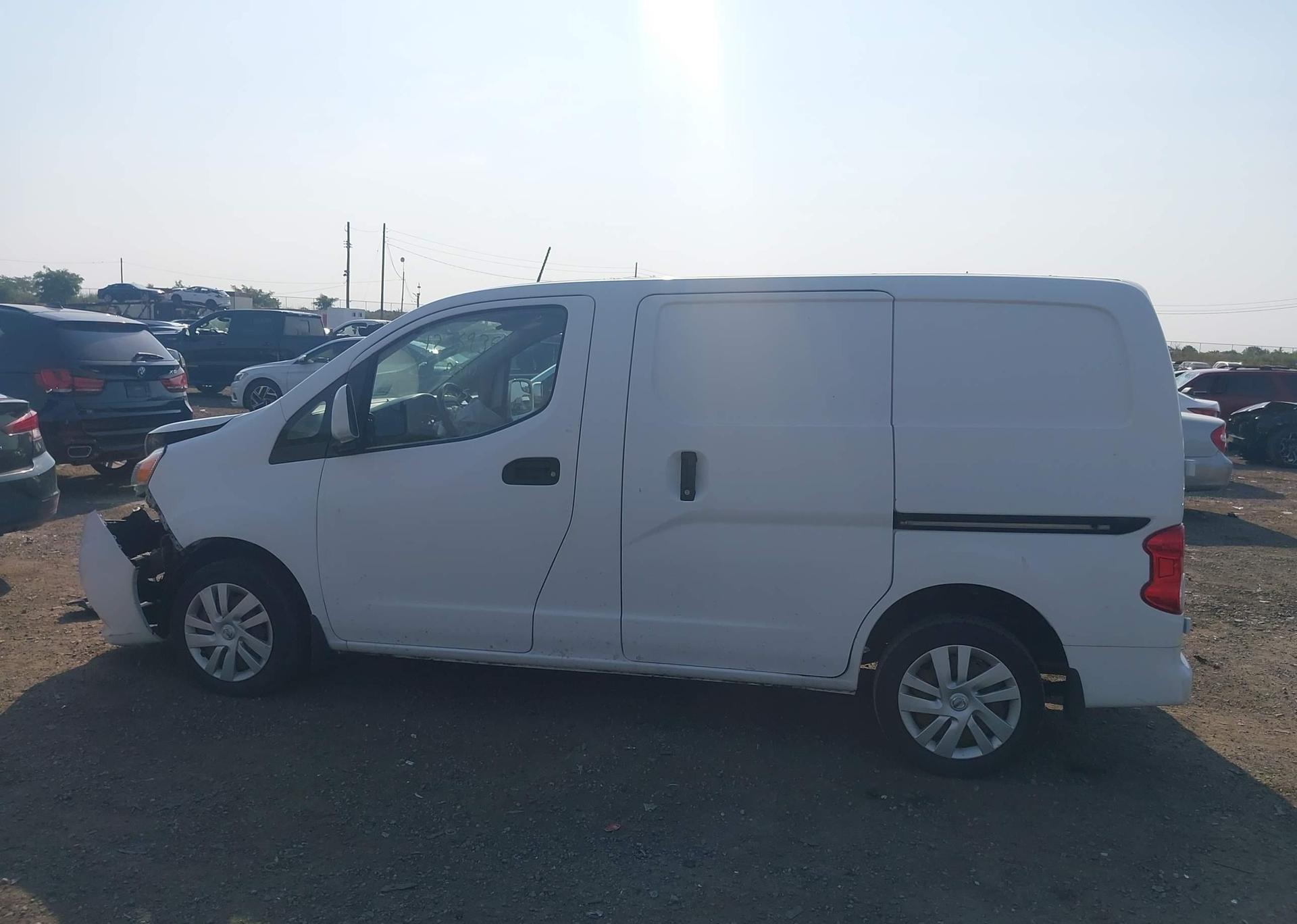 2017 NISSAN NV200 S