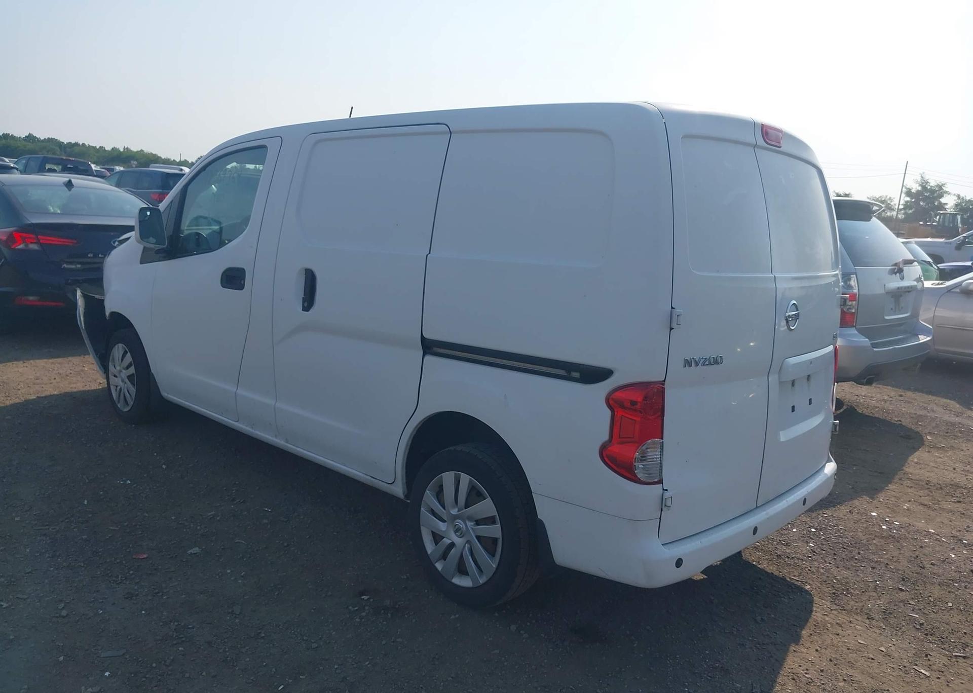 2017 NISSAN NV200 S