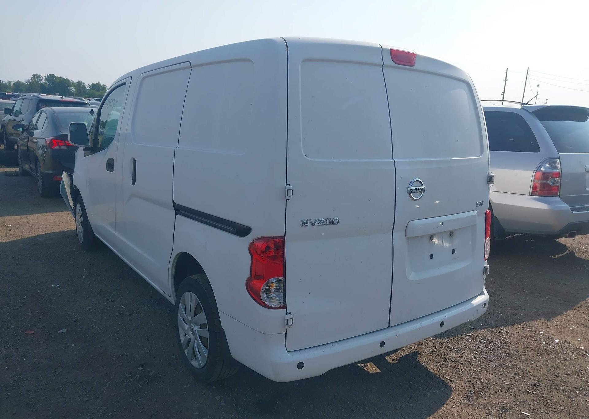 2017 NISSAN NV200 S