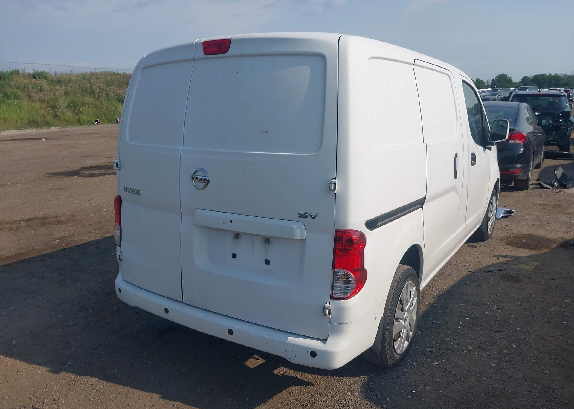 2017 NISSAN NV200 S