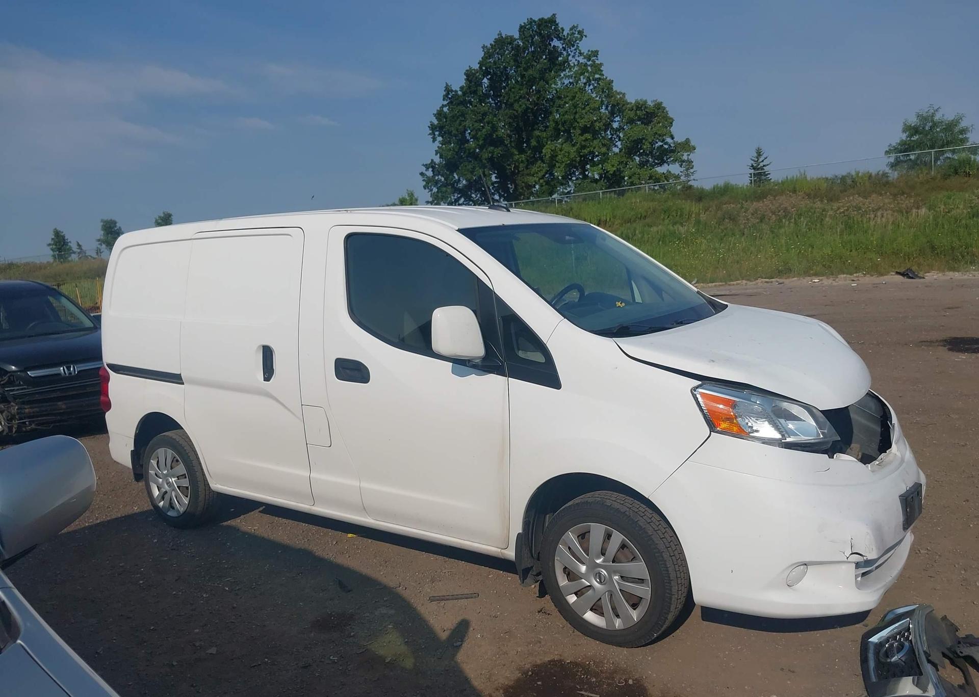 2017 NISSAN NV200 S