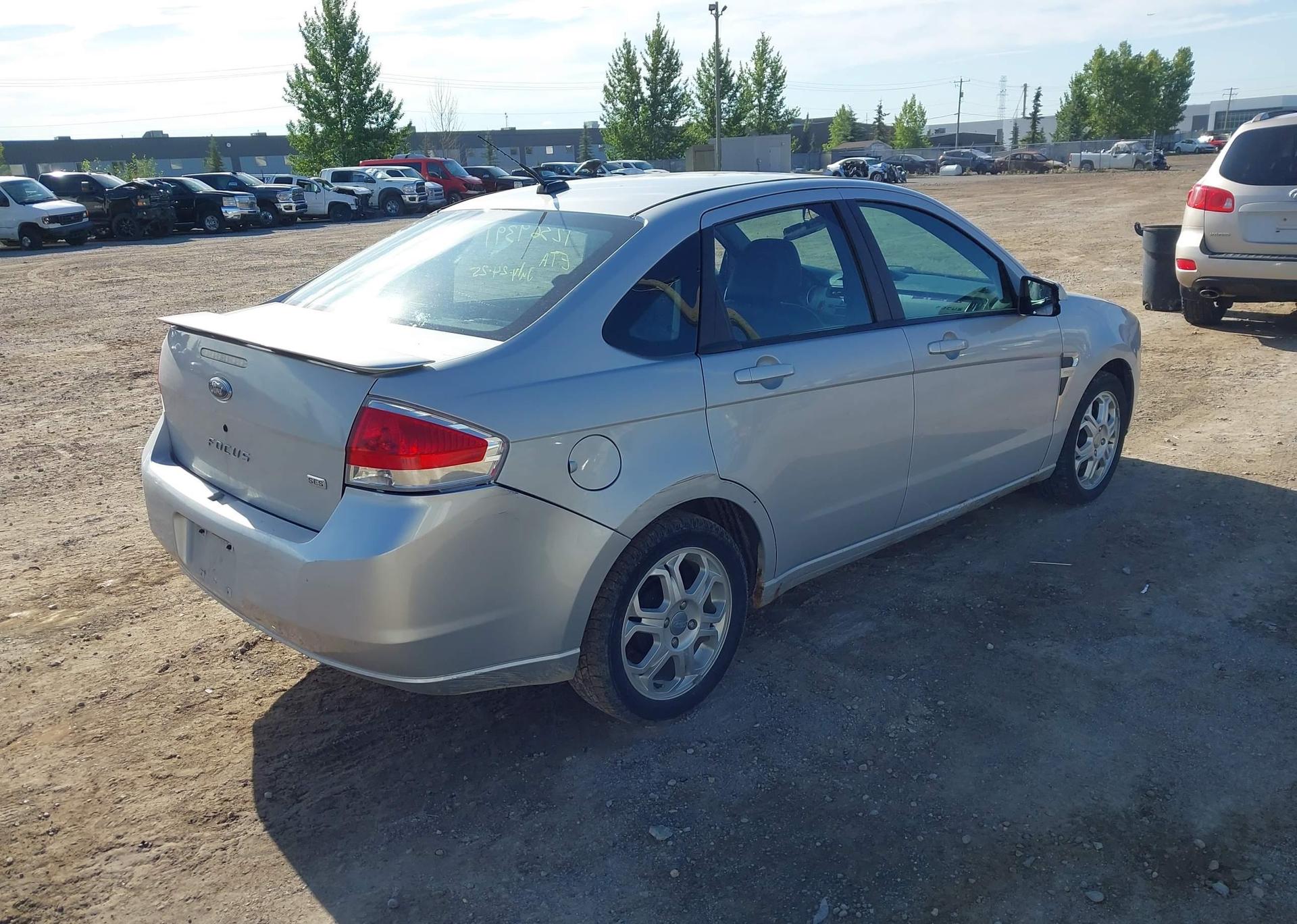 2008 FORD FOCUS SE