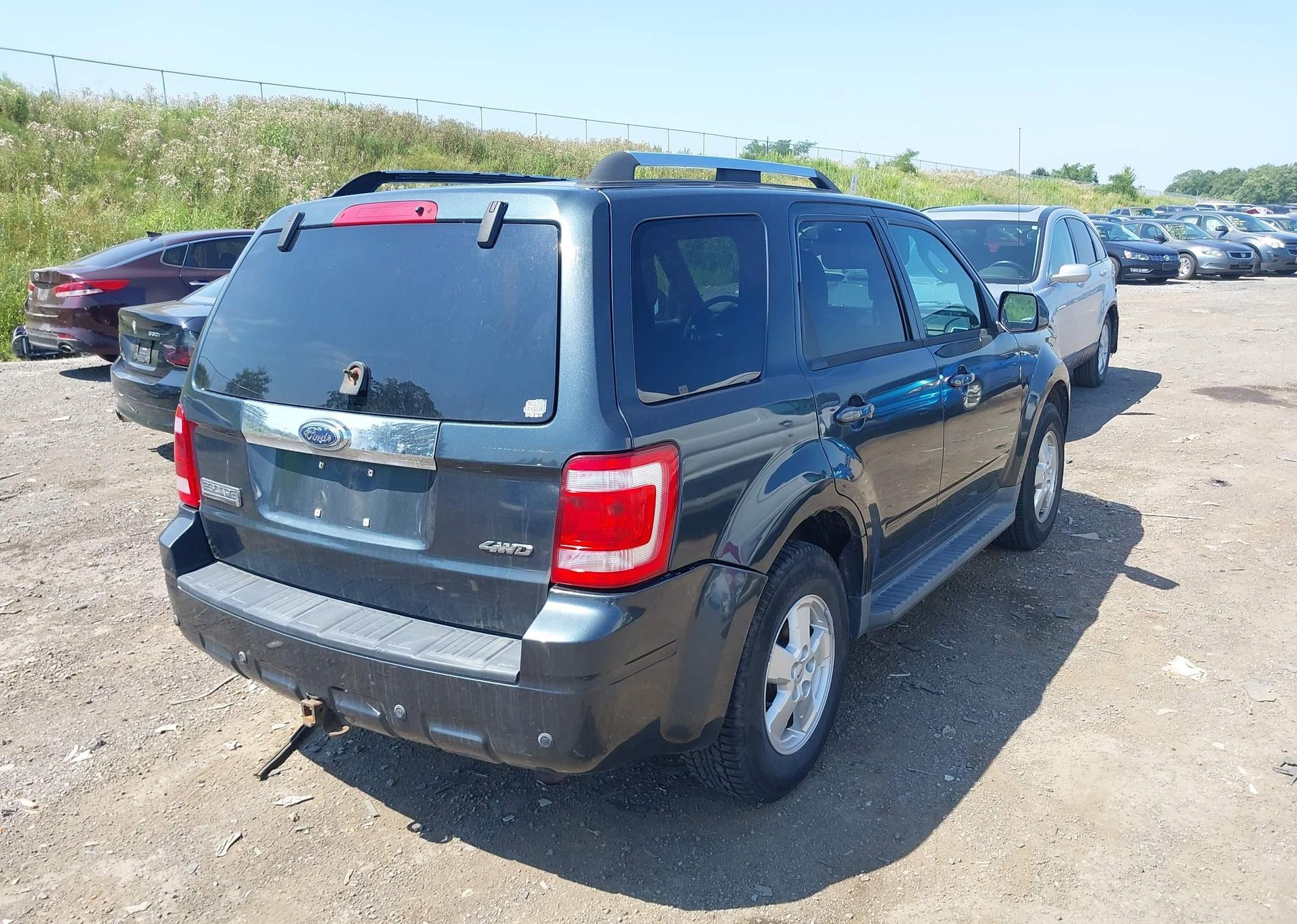 2009 FORD ESCAPE LIMITED