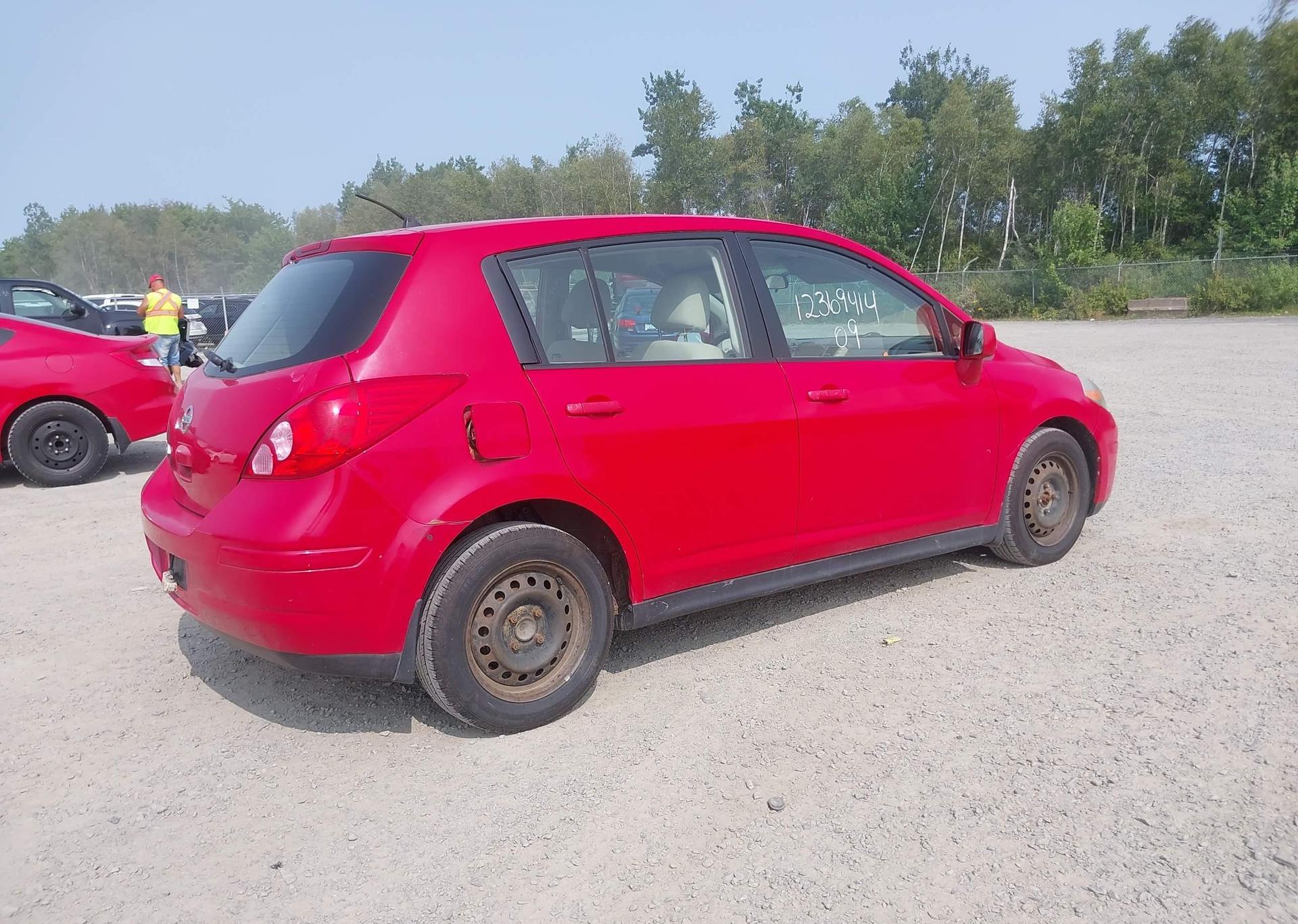 2009 NISSAN VERSA S