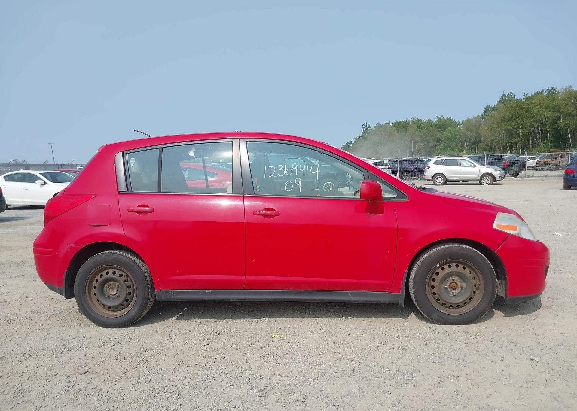 2009 NISSAN VERSA S