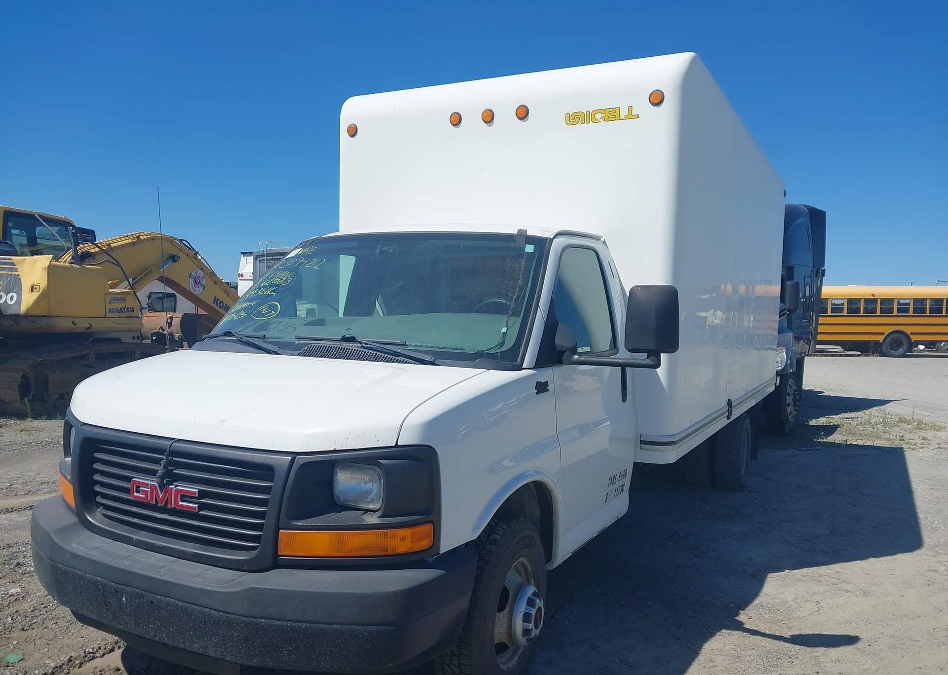 2014 GMC SAVANA CUTAWAY G3500