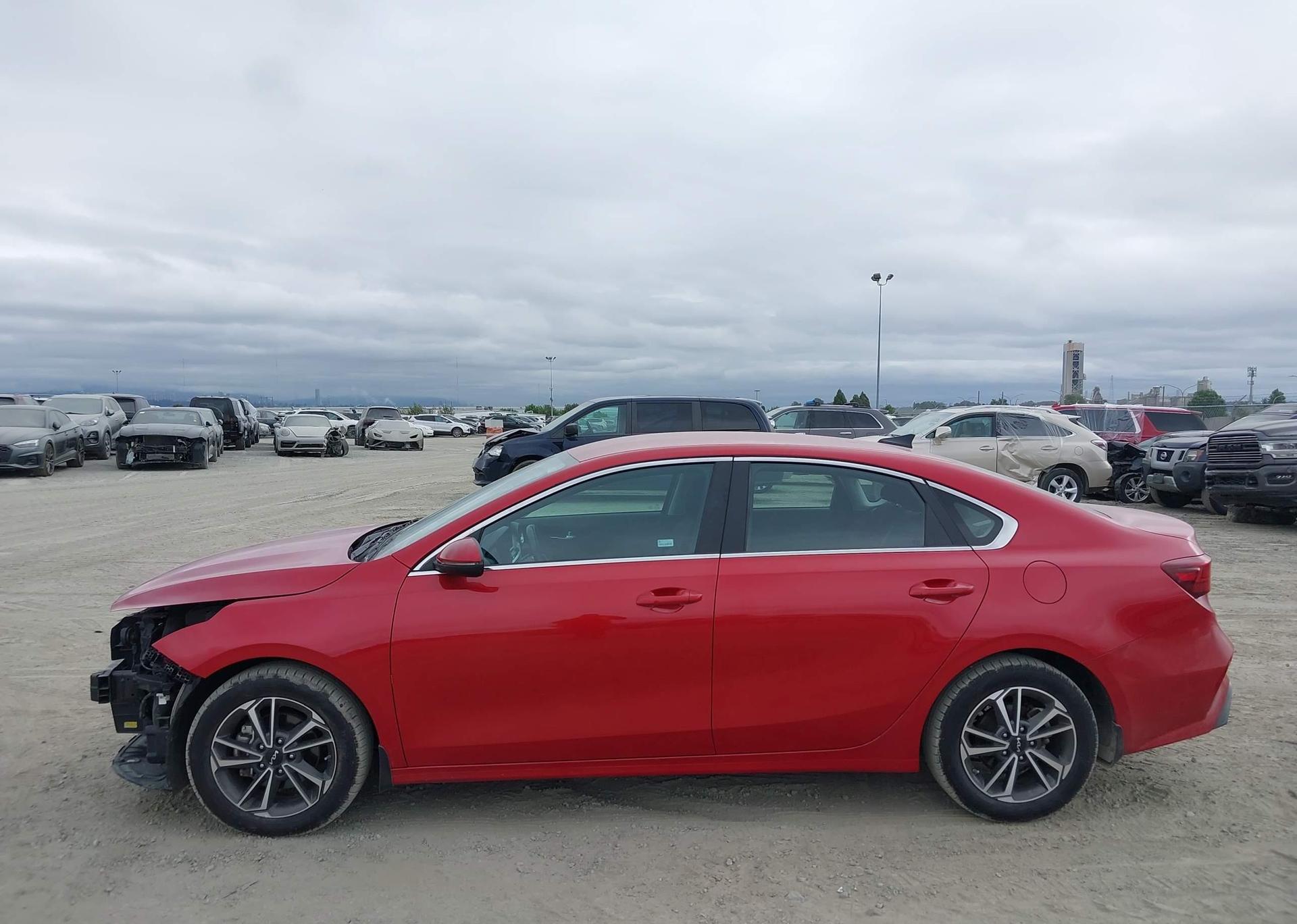 2022 KIA FORTE GT LINE