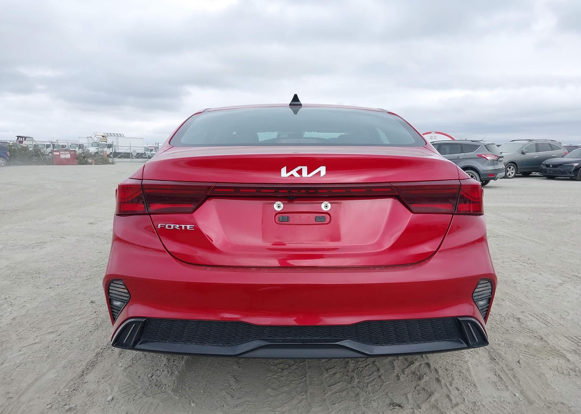 2022 KIA FORTE GT LINE
