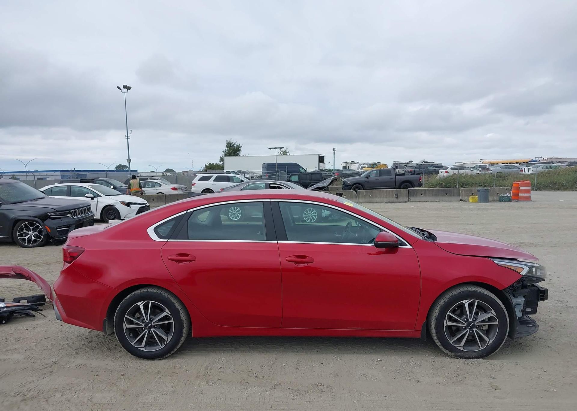 2022 KIA FORTE GT LINE