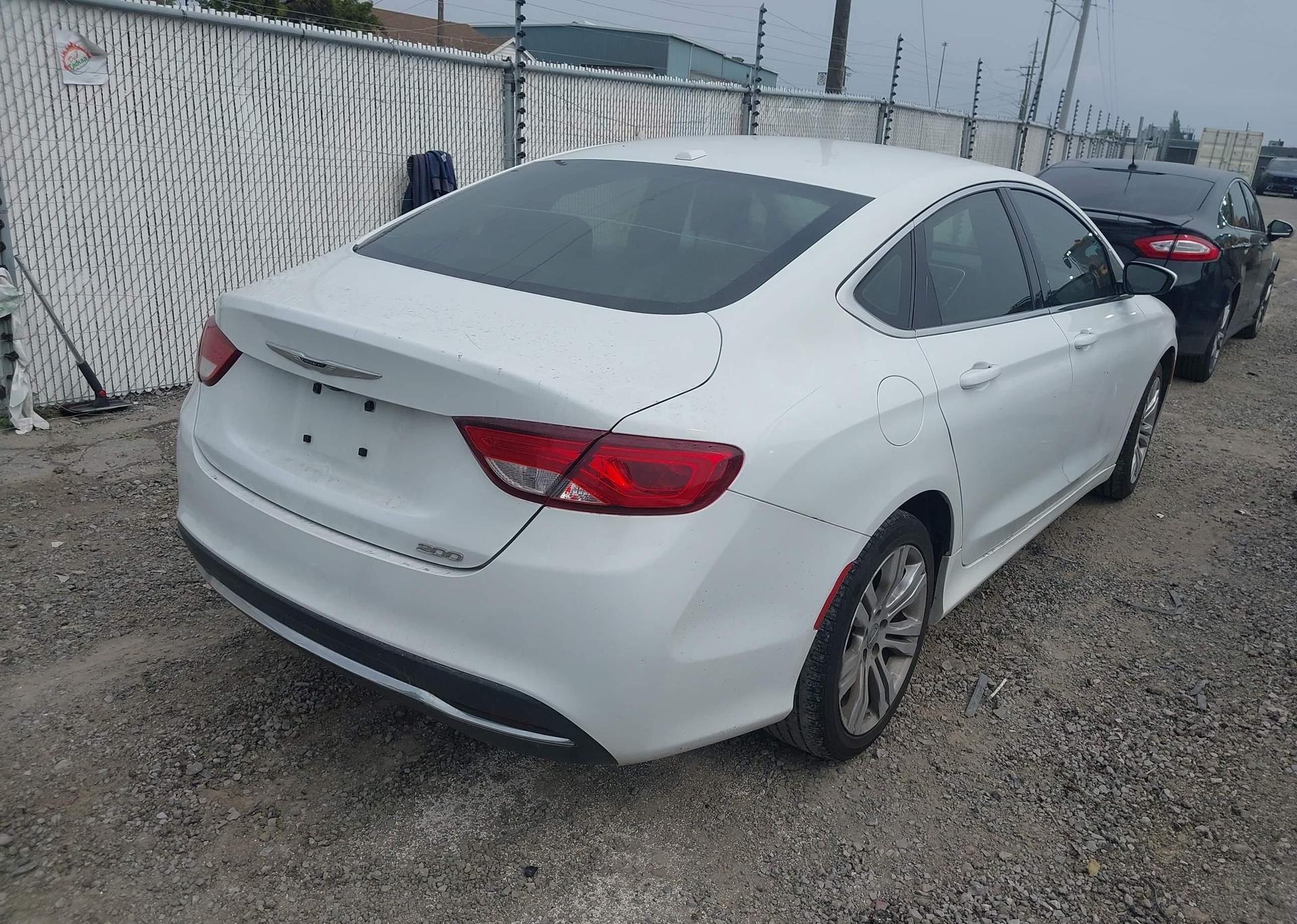 2015 CHRYSLER 200 LIMITED