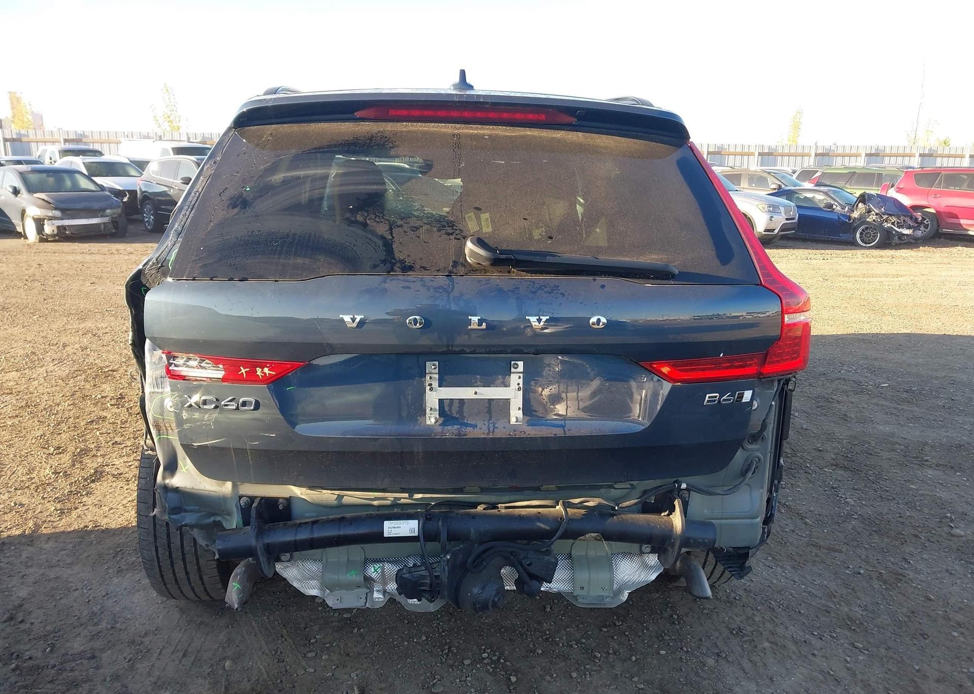 2023 VOLVO XC60 B6 PLUS DARK THEME