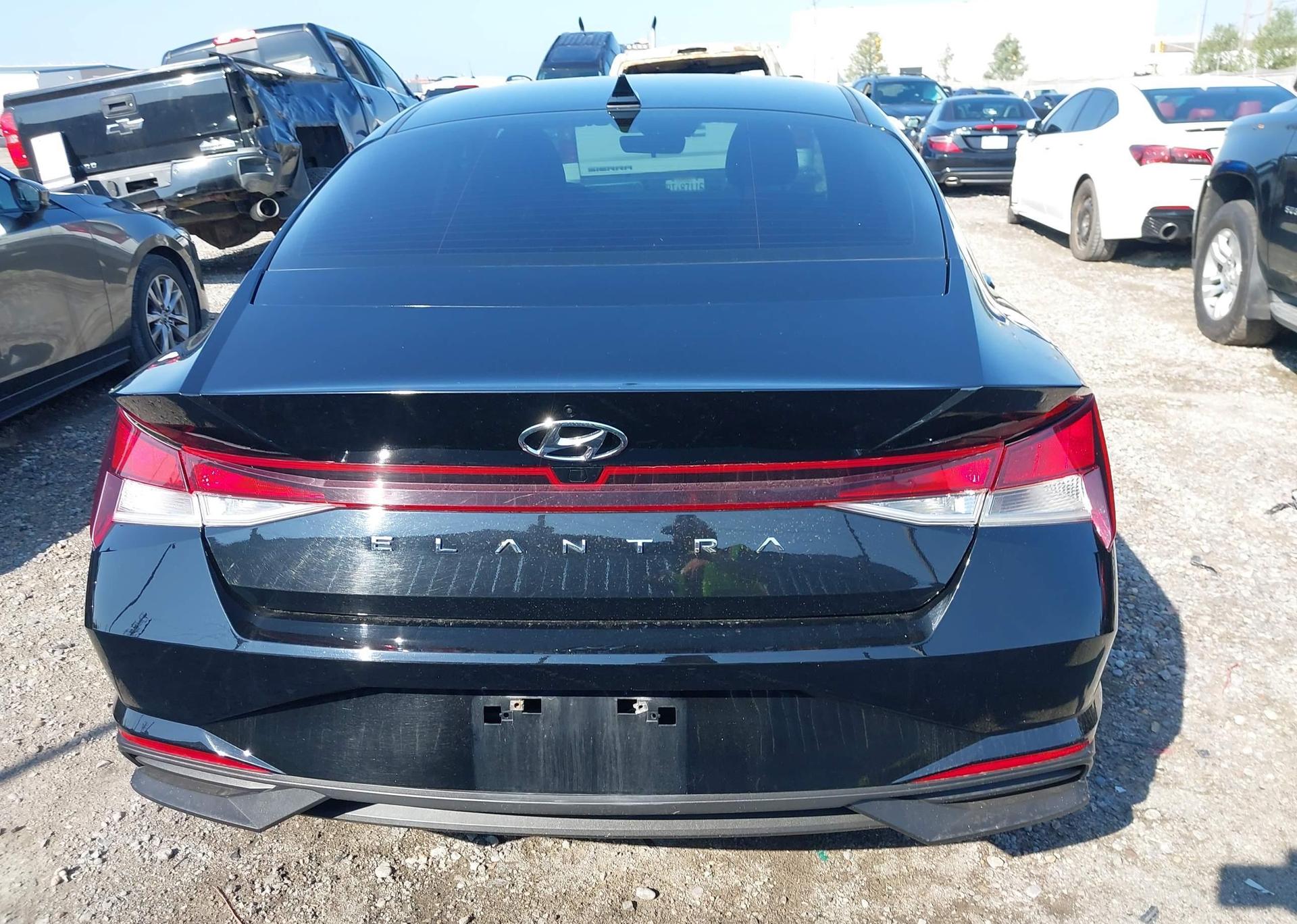 2021 HYUNDAI ELANTRA PREFERRED IVT