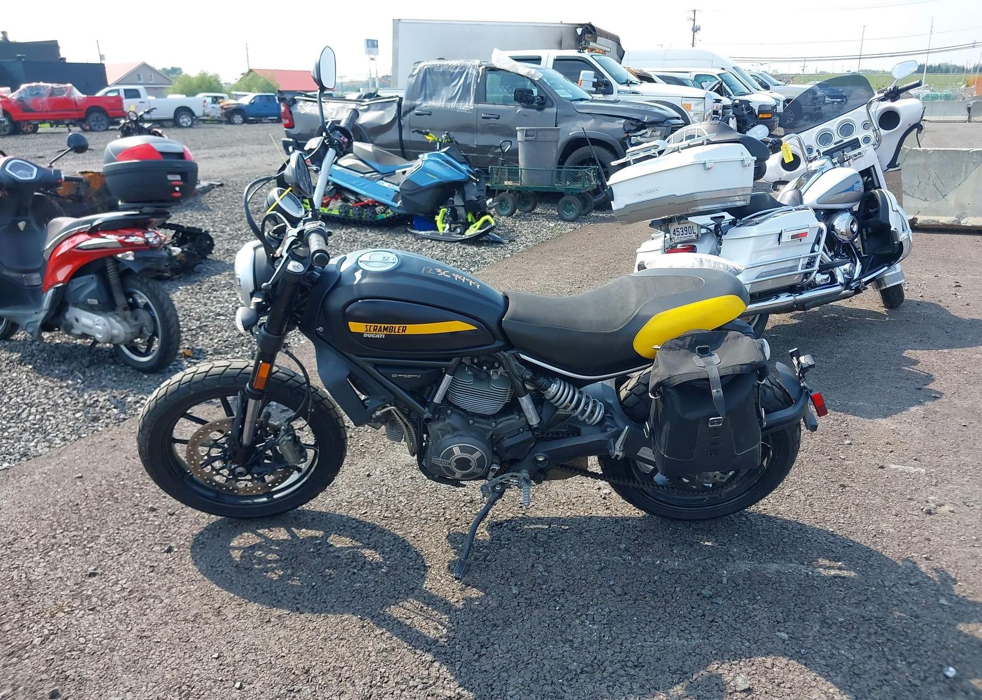 2017 DUCATI SCRAMBLER 800