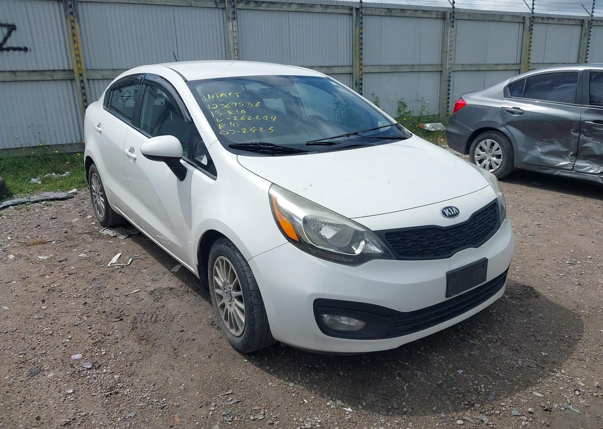 2013 KIA RIO