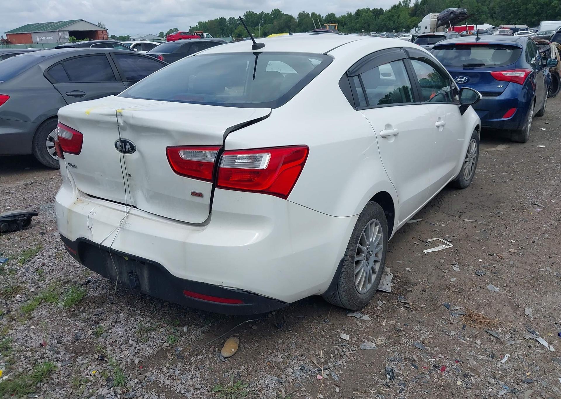 2013 KIA RIO