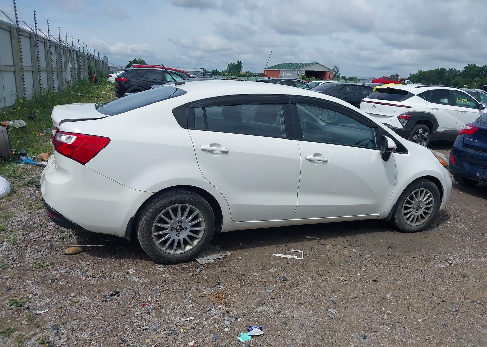 2013 KIA RIO