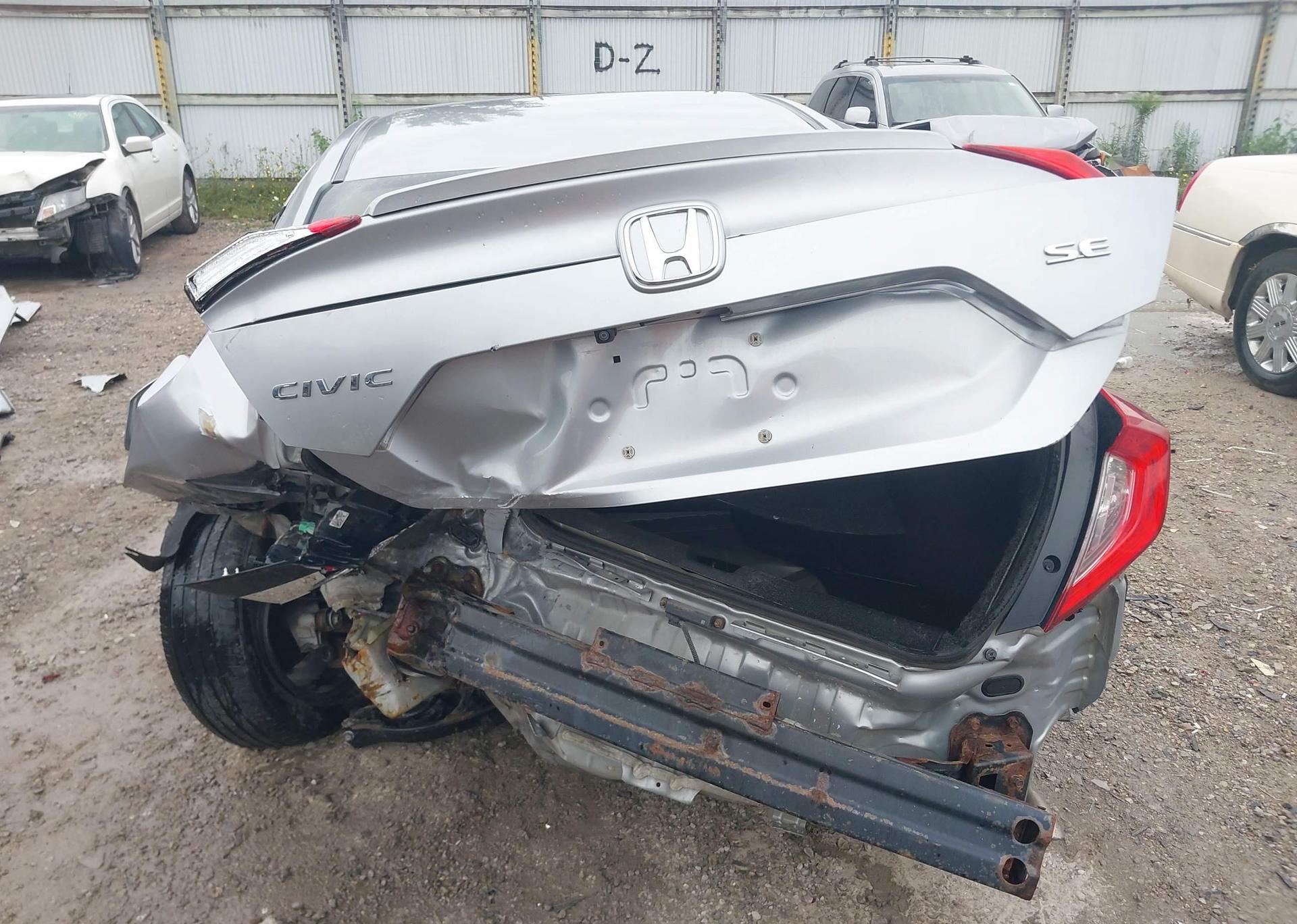 2018 HONDA CIVIC SE
