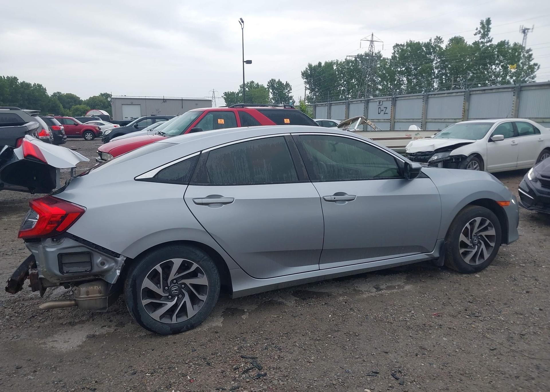 2018 HONDA CIVIC SE