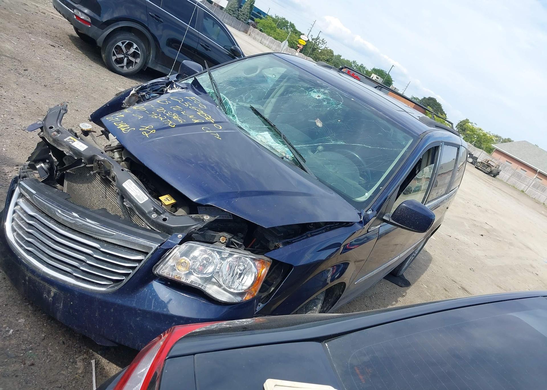 2015 CHRYSLER TOWN & COUNTRY TOURING