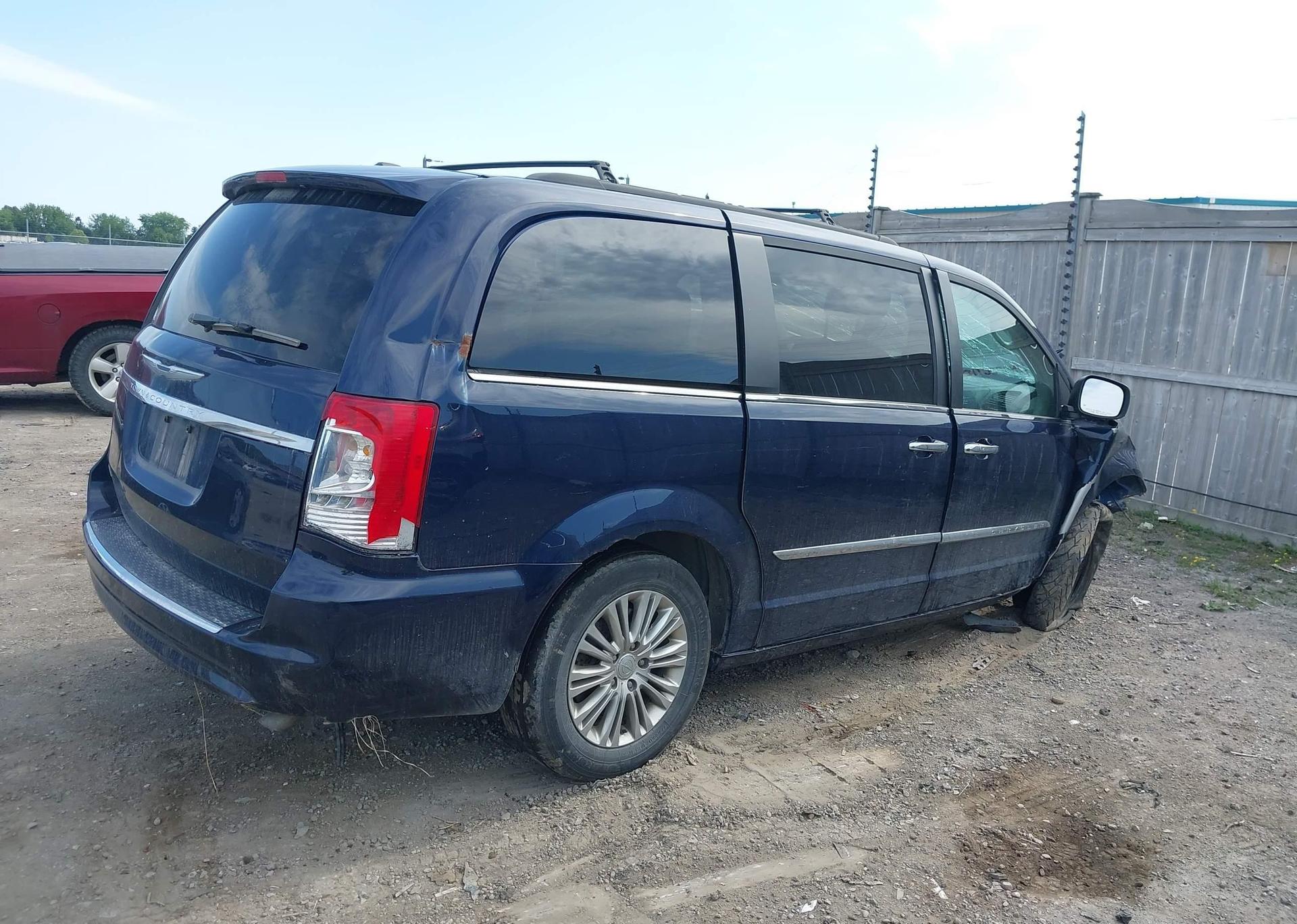 2015 CHRYSLER TOWN & COUNTRY TOURING