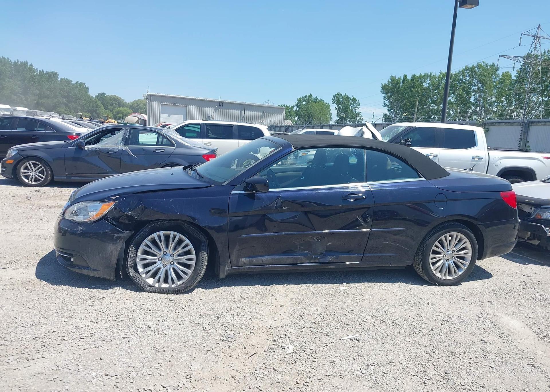 2011 CHRYSLER 200 TOURING