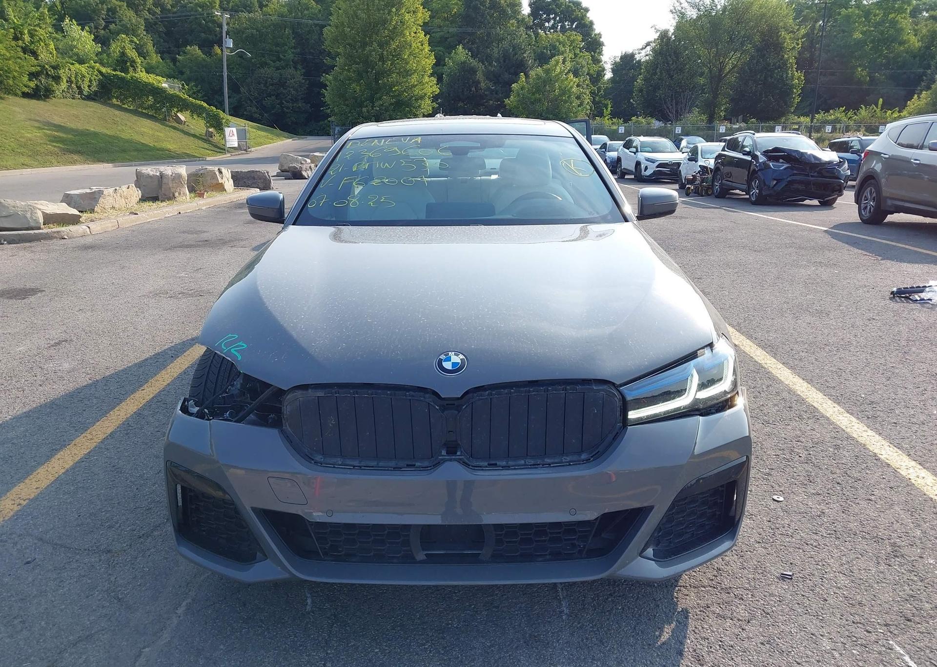 2021 BMW 530