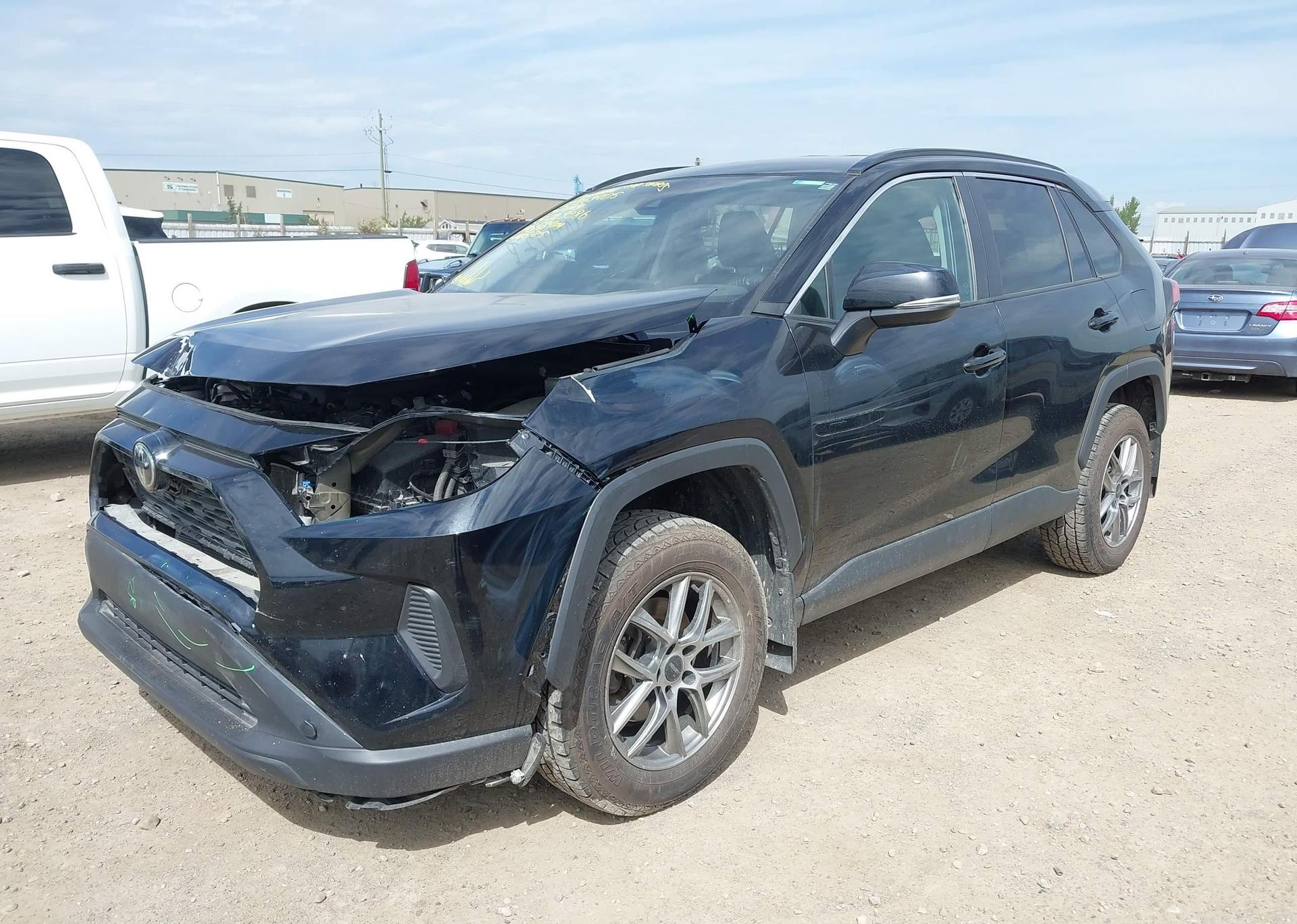 2019 TOYOTA RAV4 LE