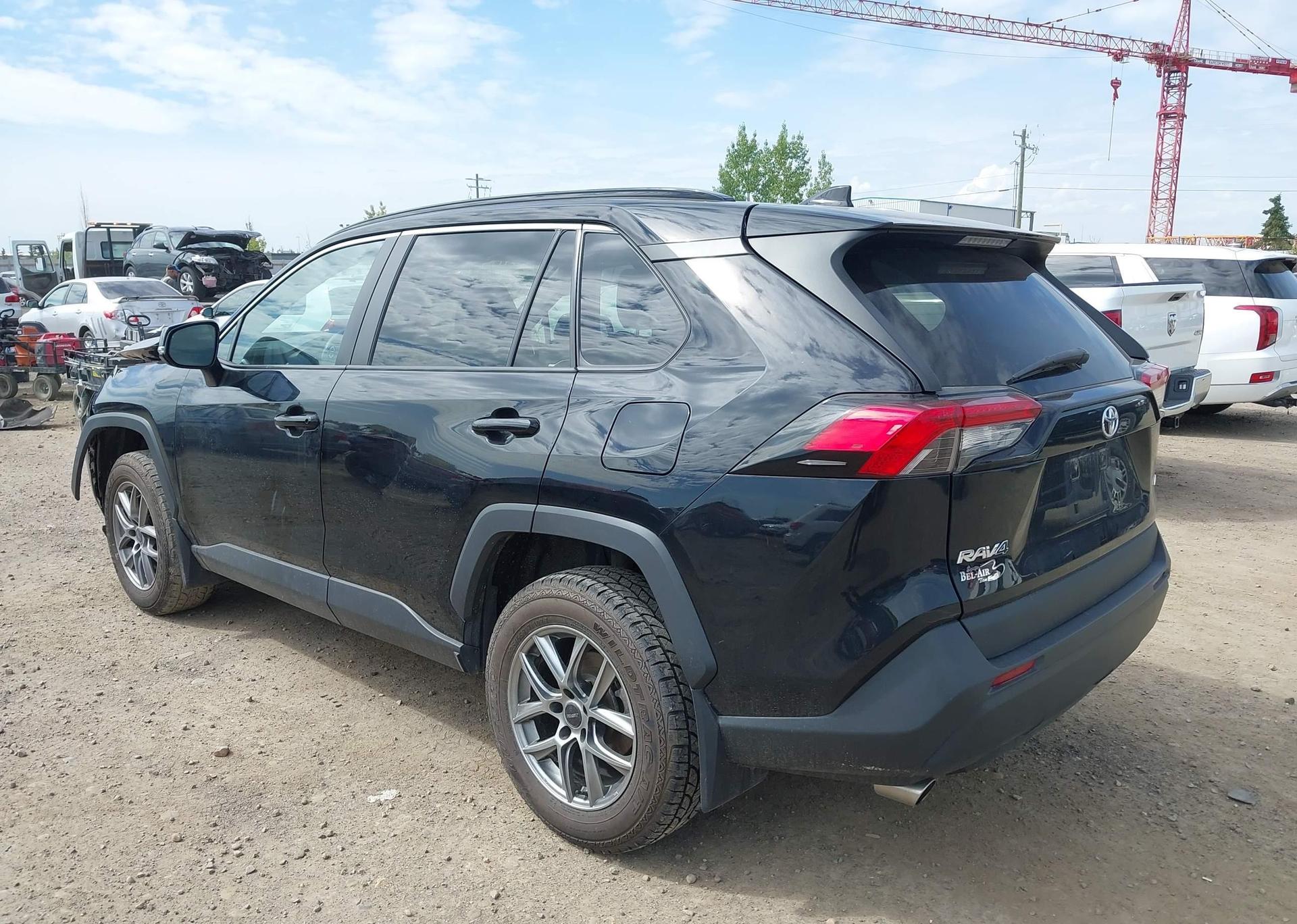 2019 TOYOTA RAV4 LE
