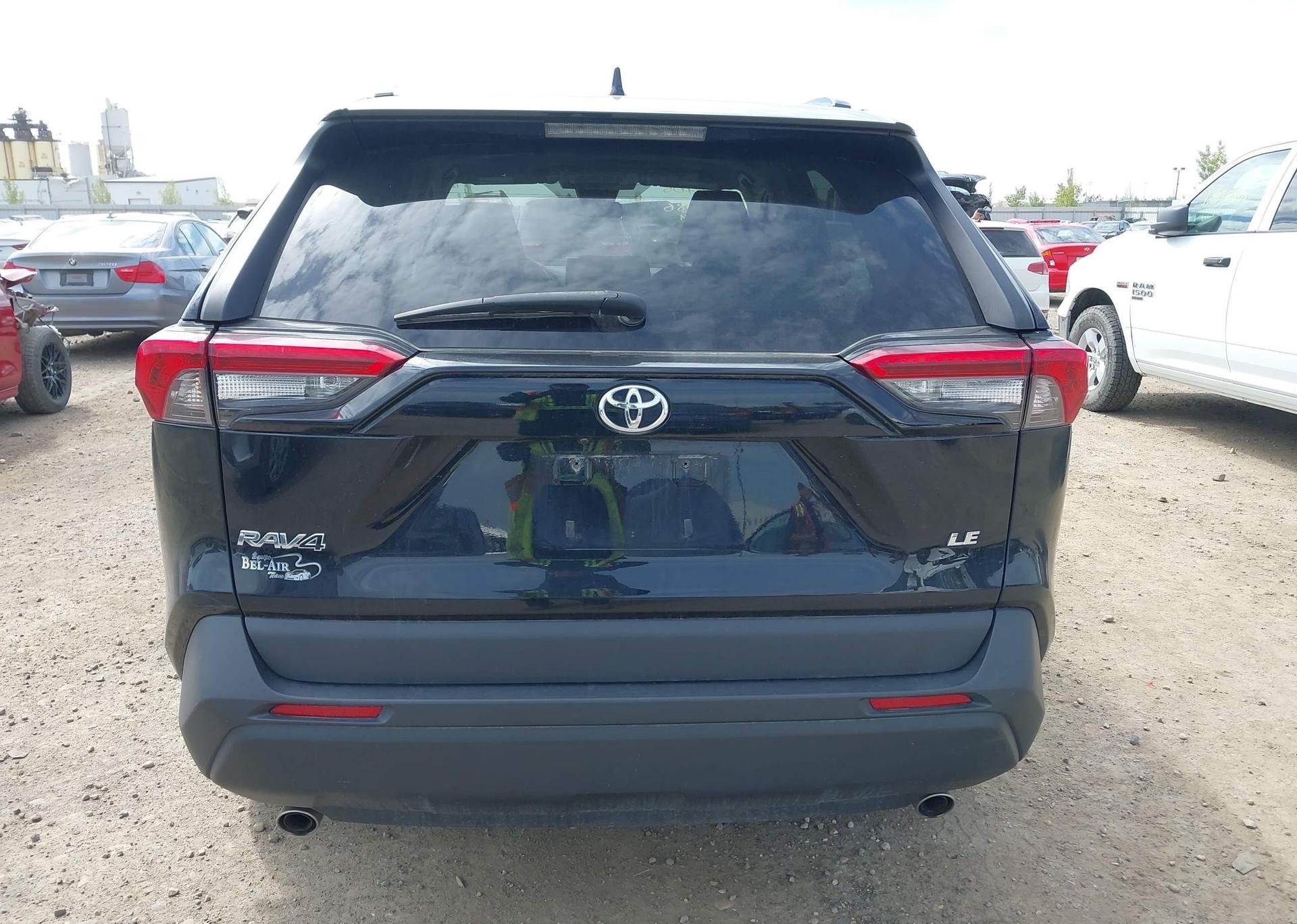 2019 TOYOTA RAV4 LE