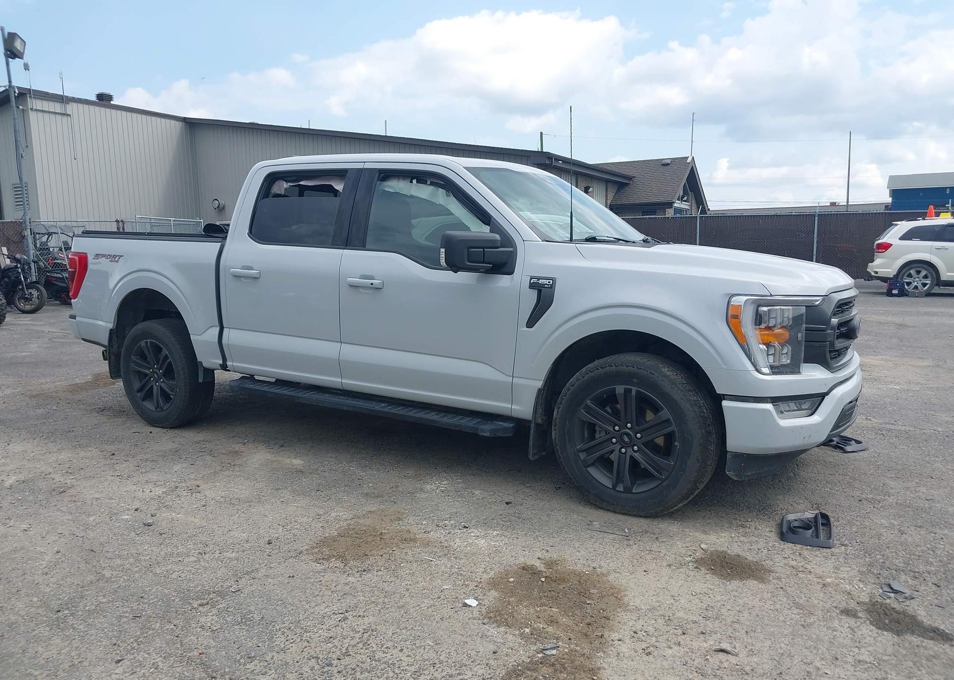 2022 FORD F-150 XLT