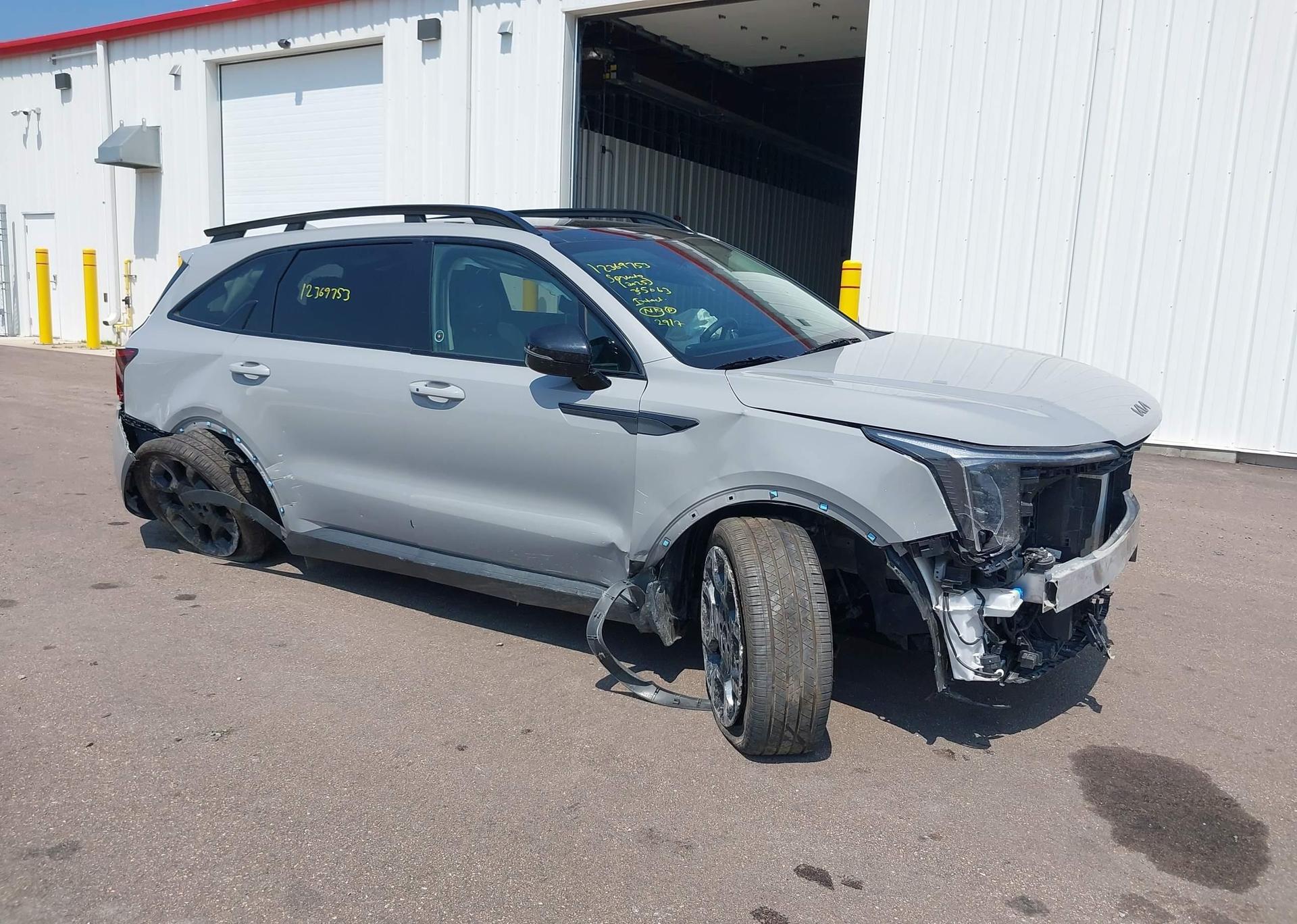 2025 KIA SORENTO EX