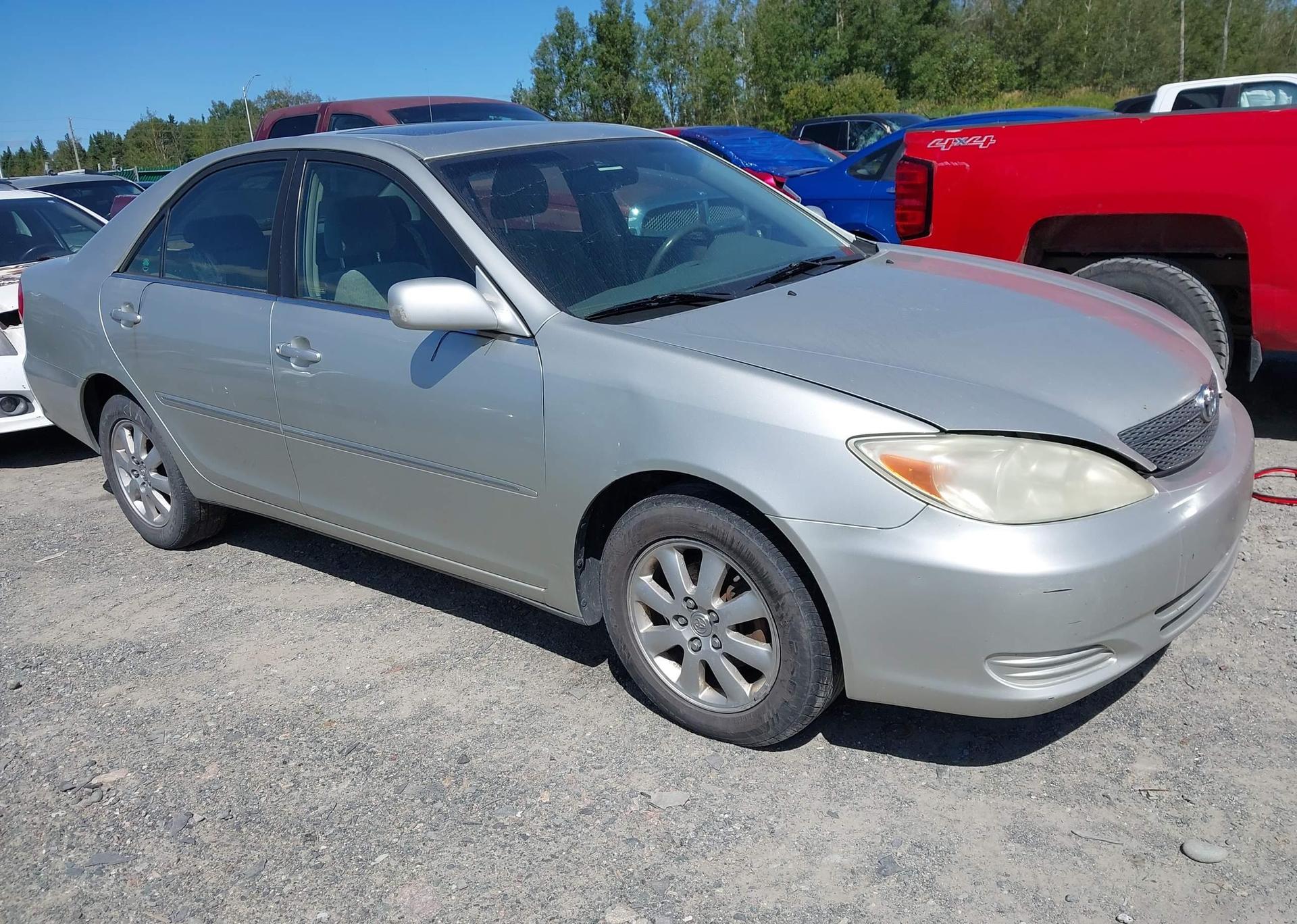 2002 TOYOTA CAMRY LE