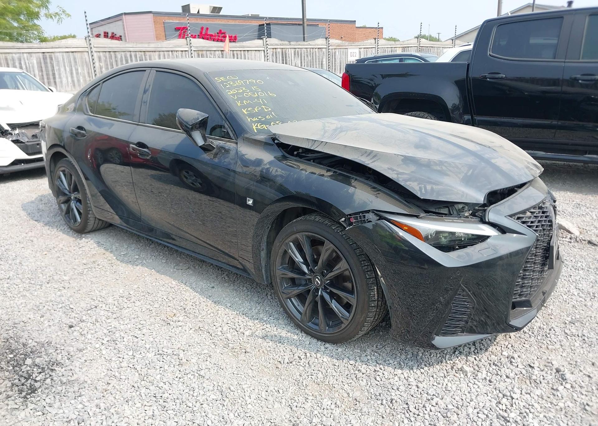 2023 LEXUS IS 300