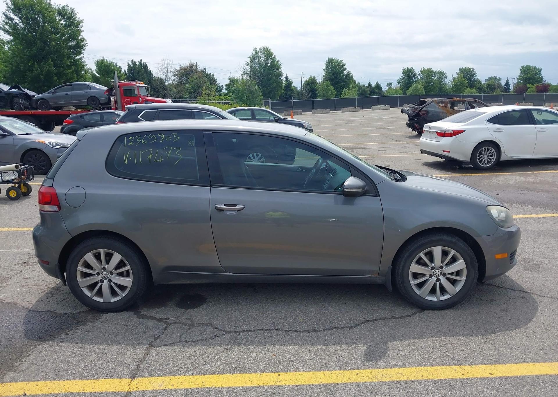 2010 VOLKSWAGEN GOLF
