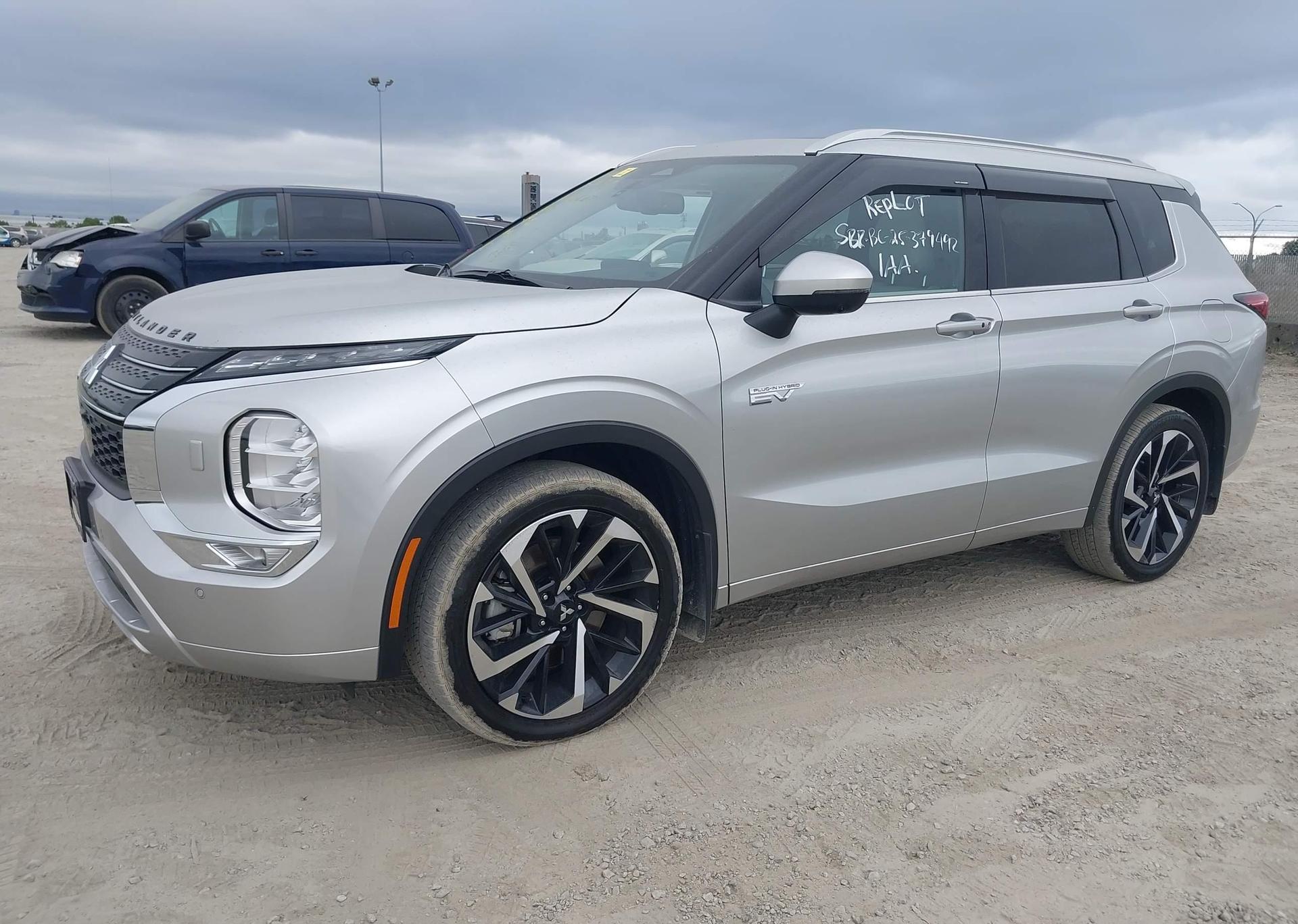 2024 MITSUBISHI OUTLANDER SEL