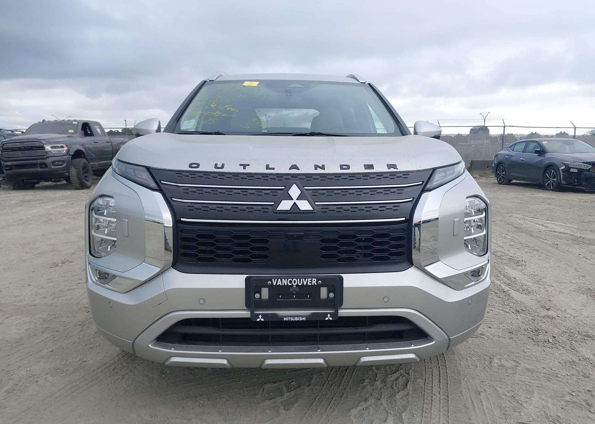 2024 MITSUBISHI OUTLANDER SEL