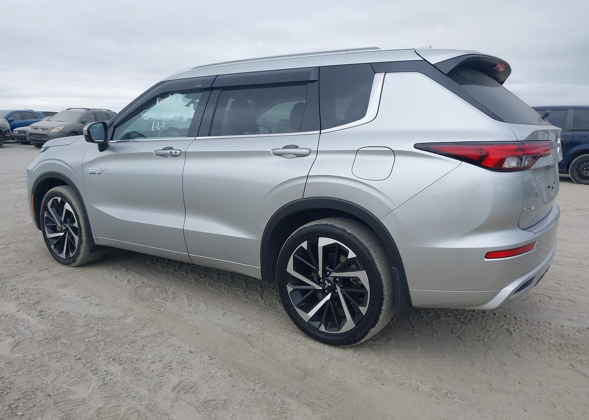 2024 MITSUBISHI OUTLANDER SEL