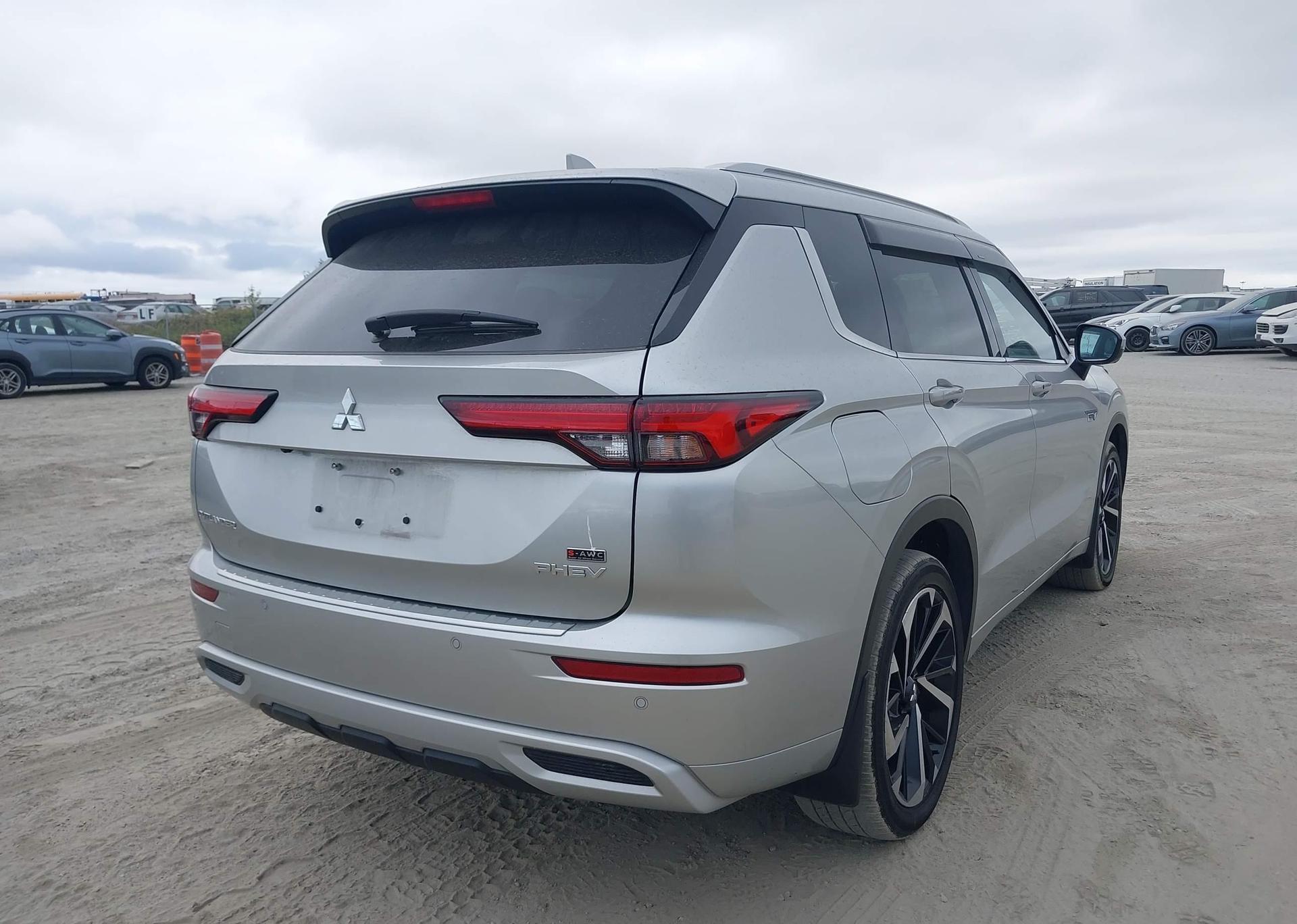 2024 MITSUBISHI OUTLANDER SEL
