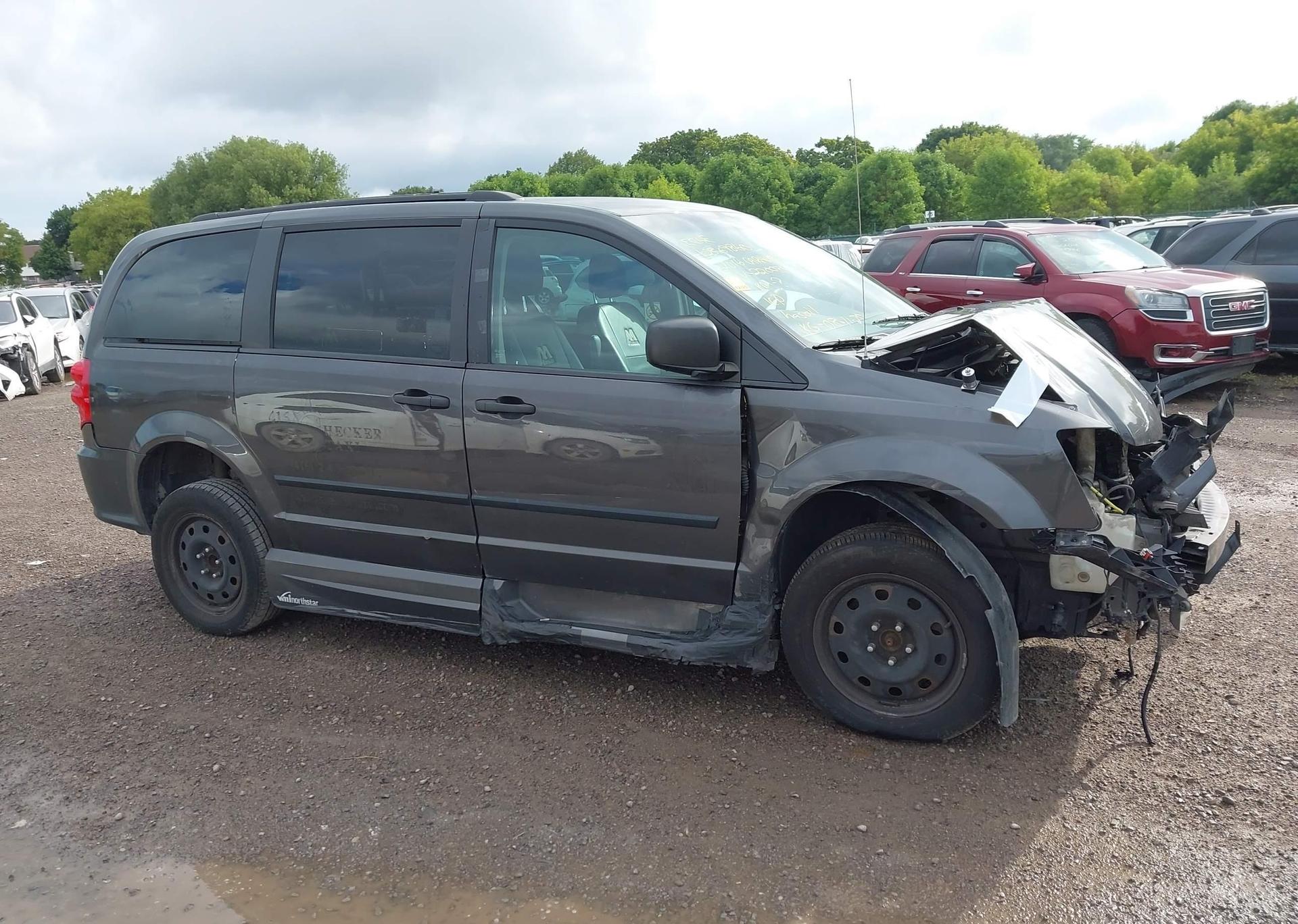 2016 DODGE GRAND CARAVAN SE