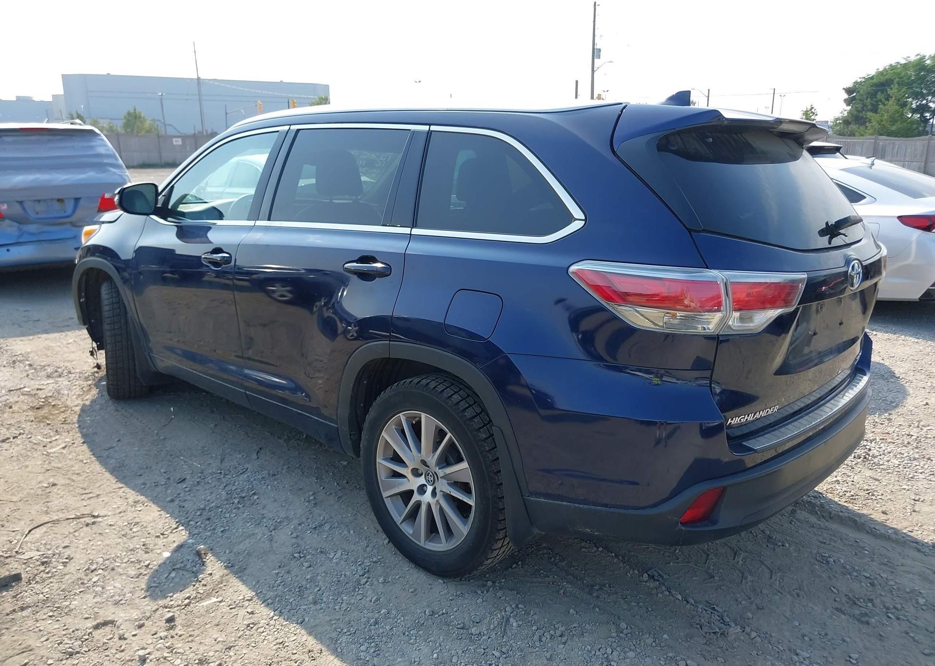 2016 TOYOTA highlander xle