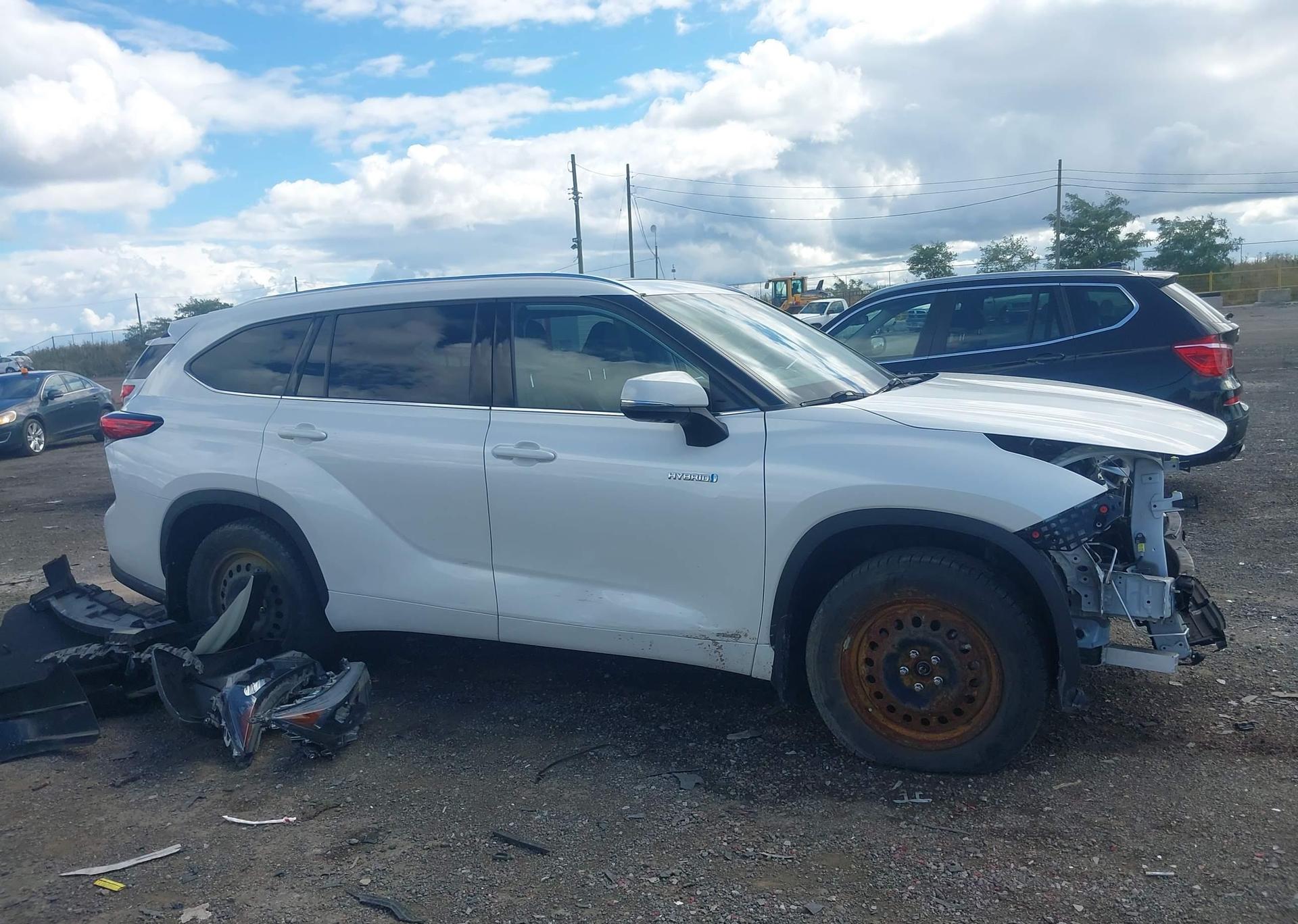 2020 TOYOTA HIGHLANDER HYBRID LIMITED