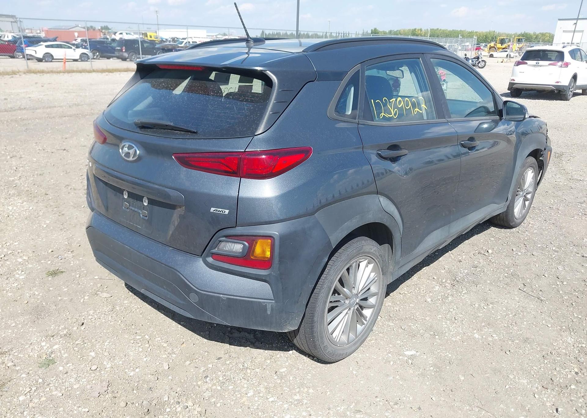 2021 HYUNDAI KONA SEL