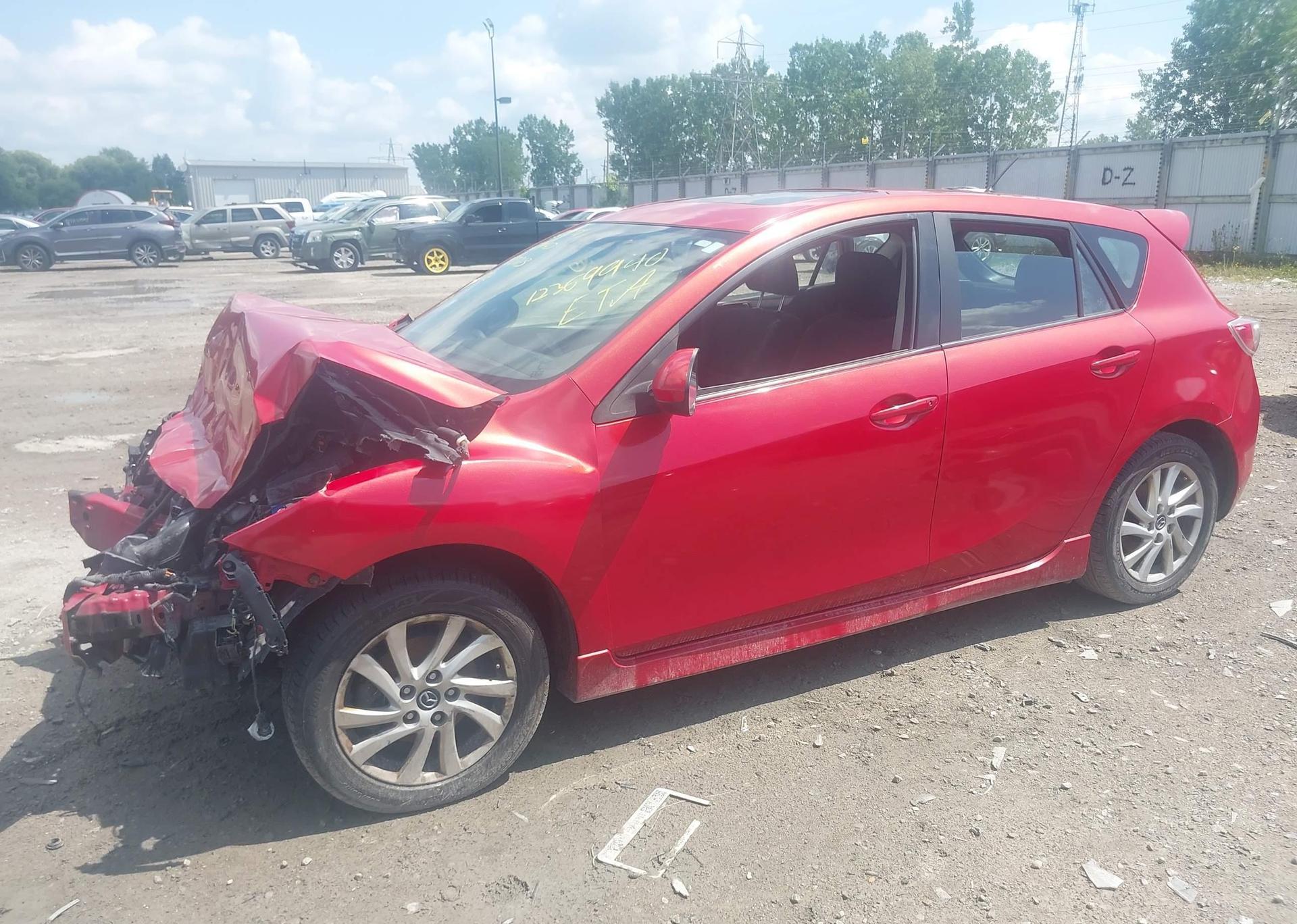 2013 MAZDA MAZDA3 GS-SKY